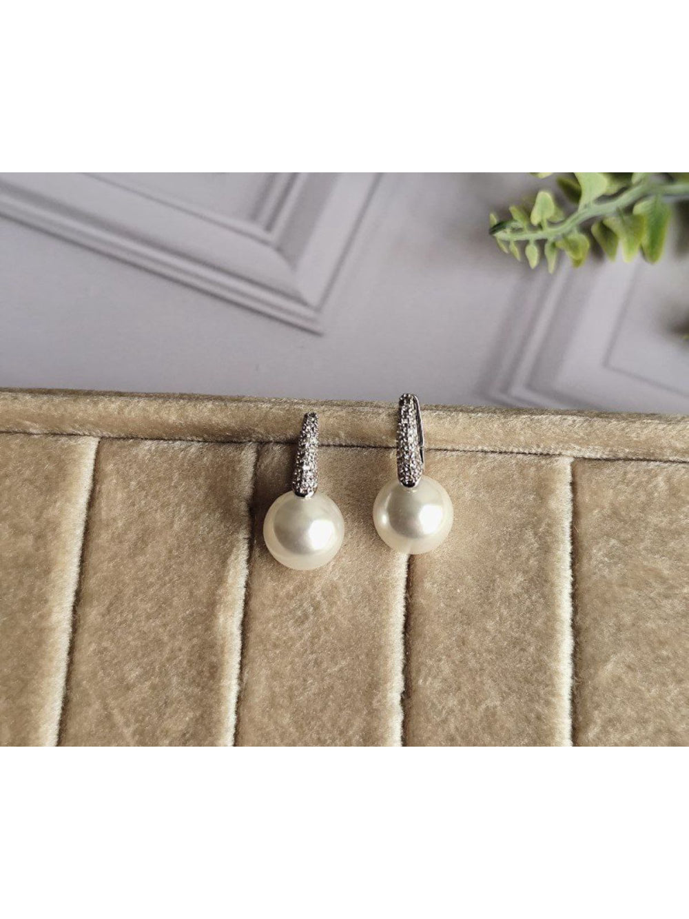 Brinco Mini Argola Pérola Cravejada Zircônia Noiva