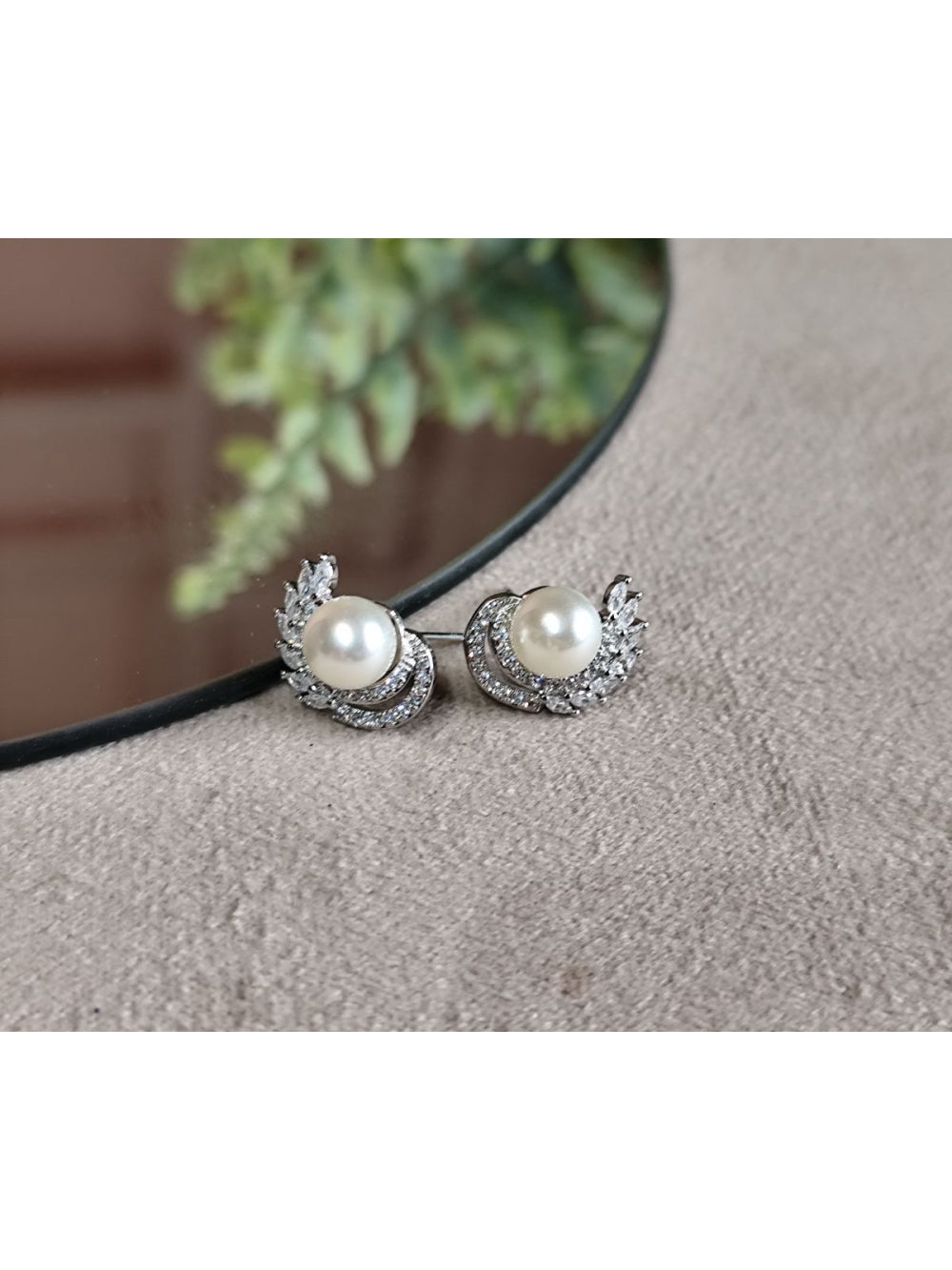 Brinco Noiva Delicado Clássico Pérola e Zircônia