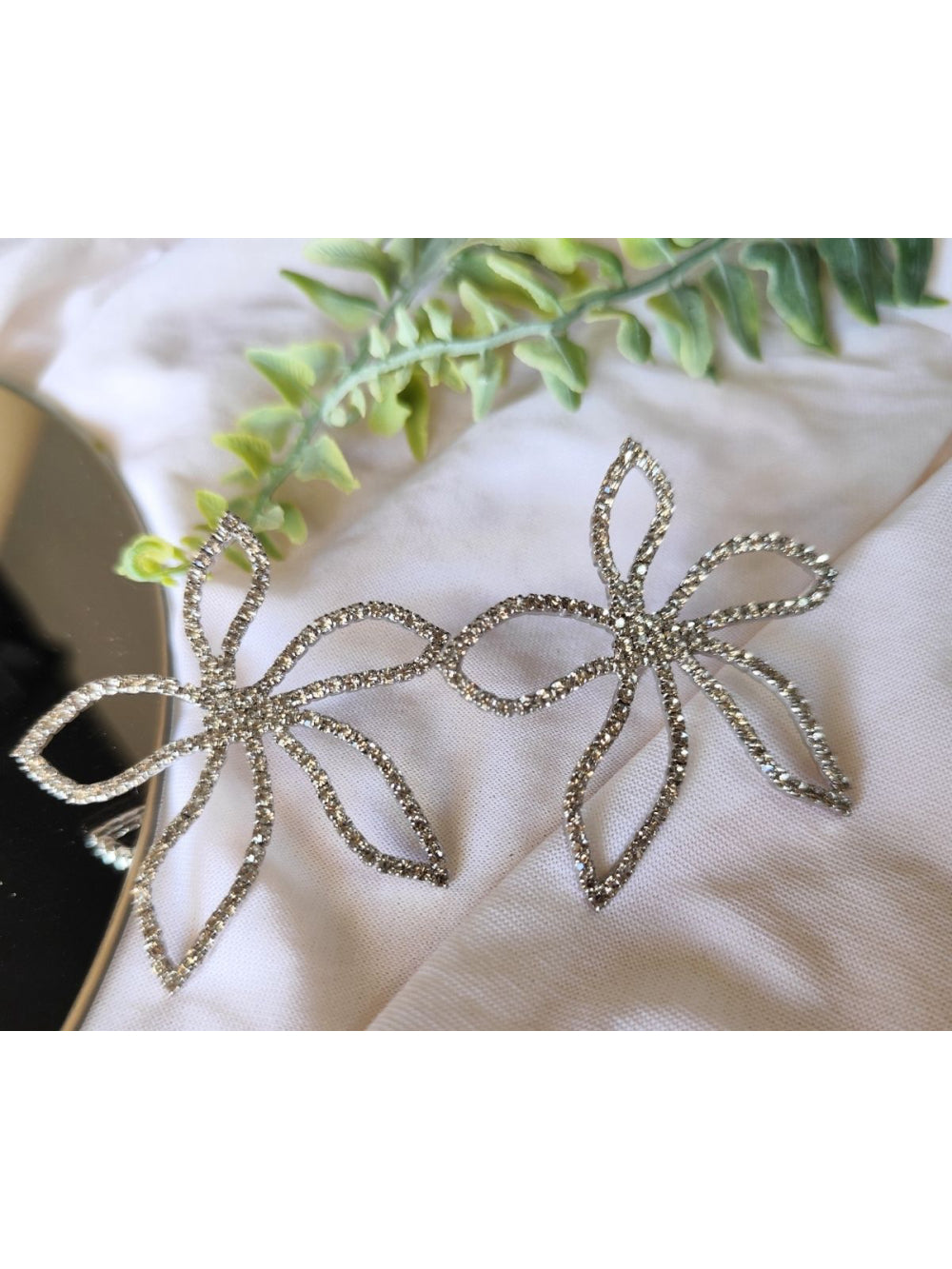 Brinco Flor De Strass Brilho Festa Maximalista