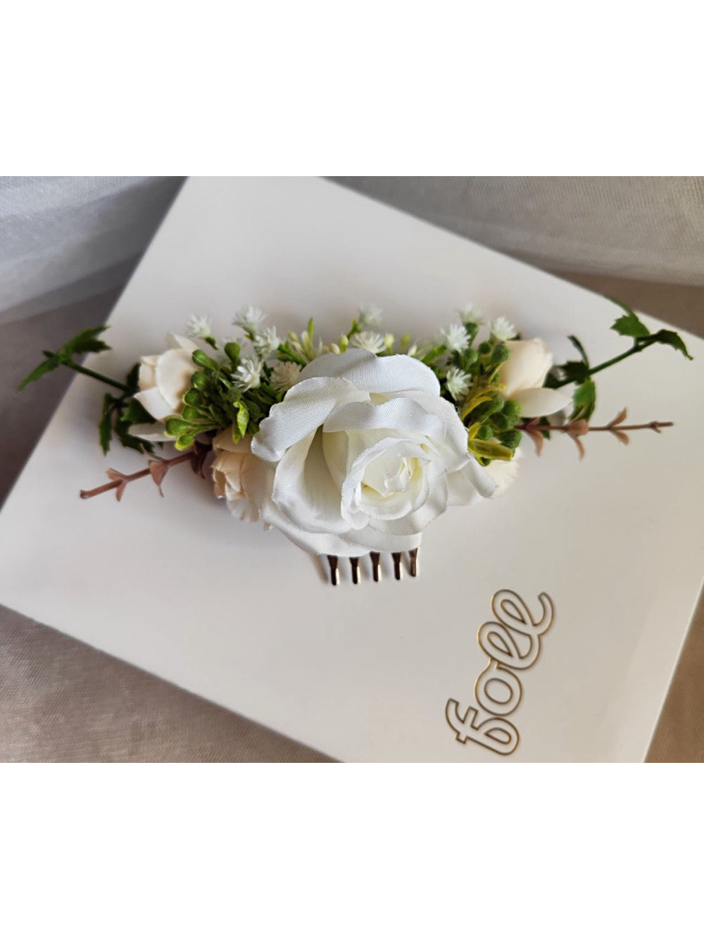 Arranjo de Cabelo Flor Noivas Rosas Off White Praia Campo
