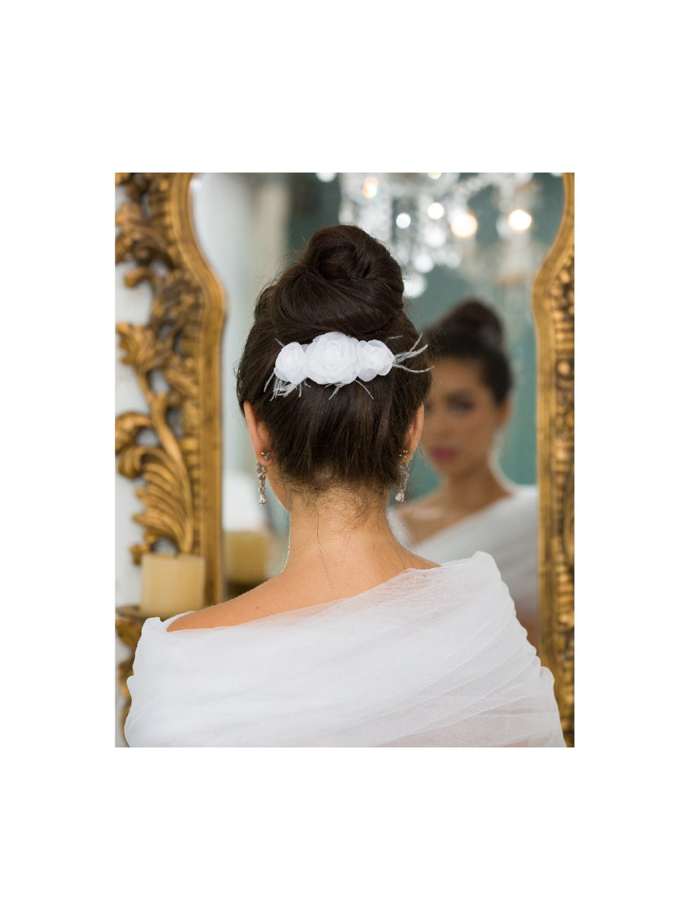 Enfeite de Cabelo Flores de Tecido e Plumas para Noivas Dama