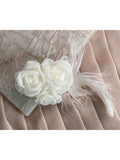 Enfeite de Cabelo Flores Nude e Plumas Damas e Noivas