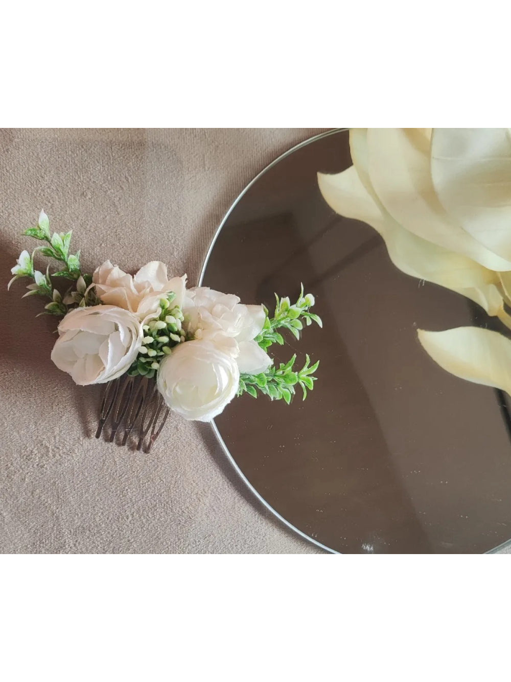 Arranjo de Cabelo Grinalda de Rosas Off White para Noivas Boho