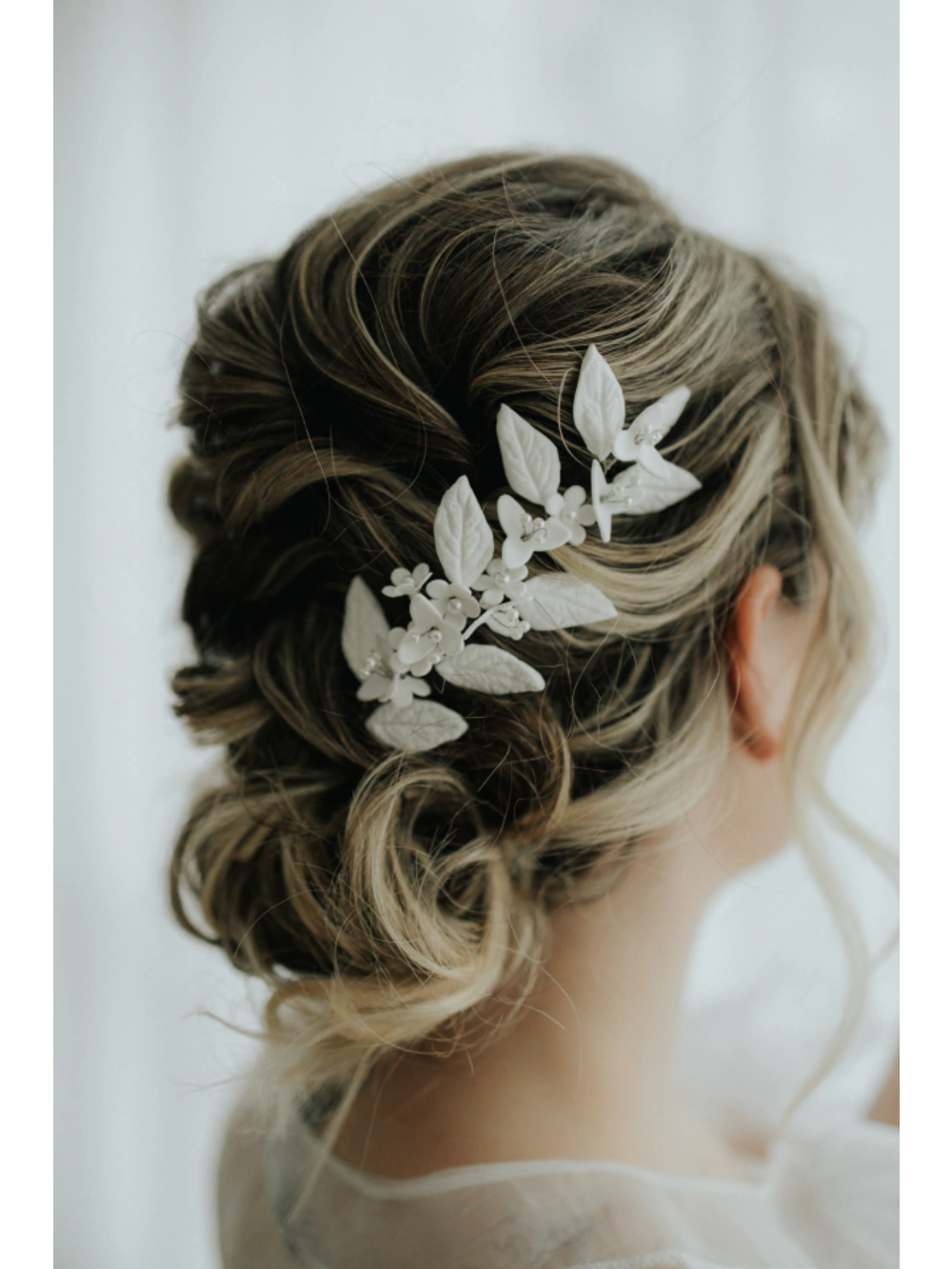 Arranjo para Cabelo de Noiva Folhas Lille Tan Tan Noivas