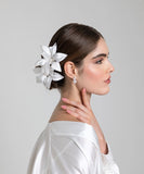 Par de Grampos Lírios grandes Fulanas de Tal