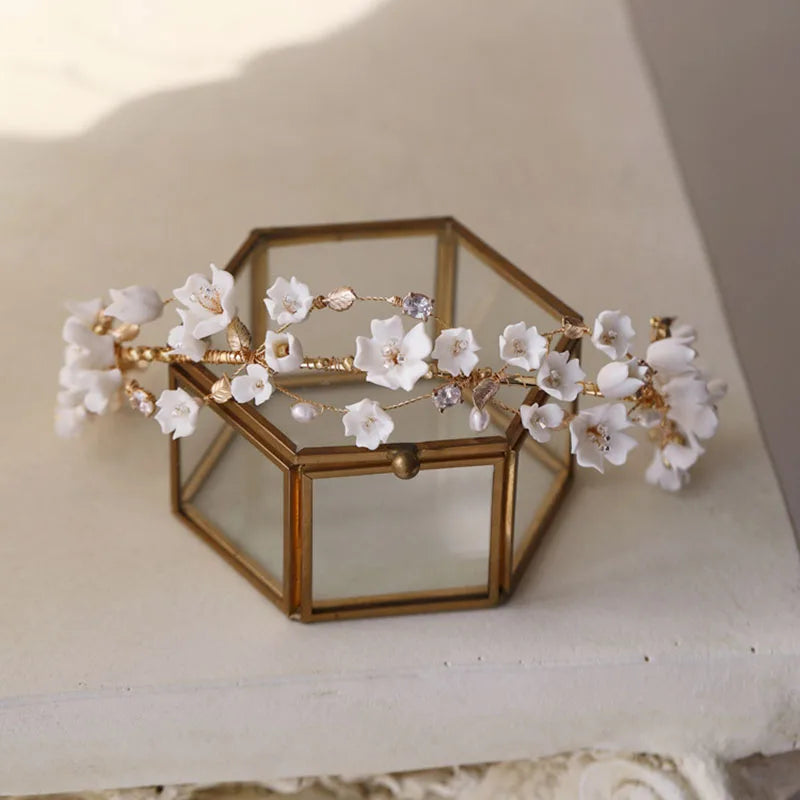 Tiara de noiva floral Inácia Minelli Atelier