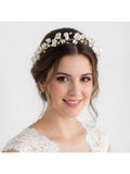 Tiara de noiva floral Inácia Minelli Atelier