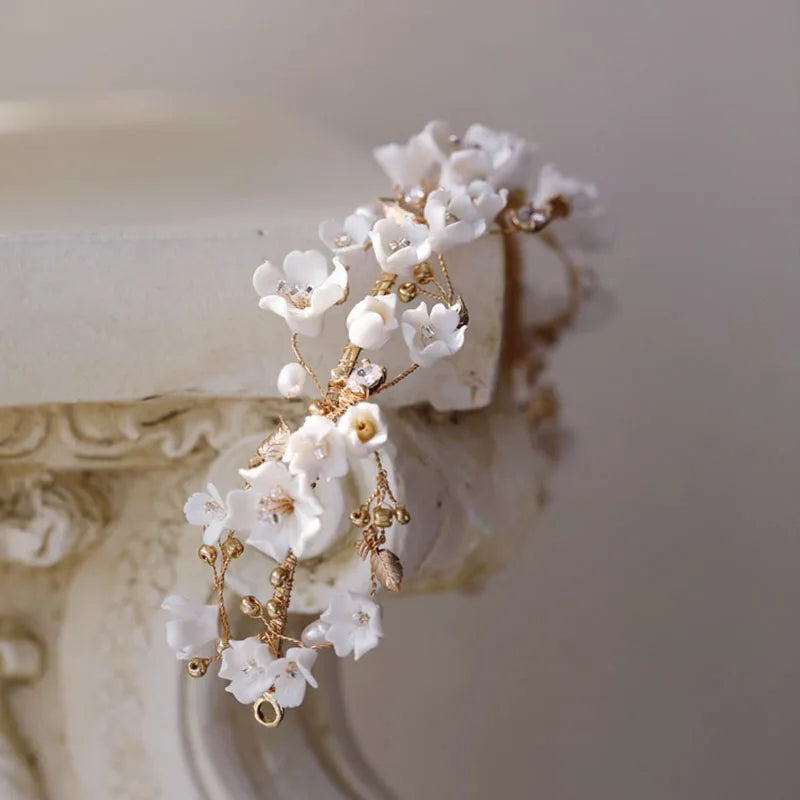 Tiara de noiva floral Inácia Minelli Atelier