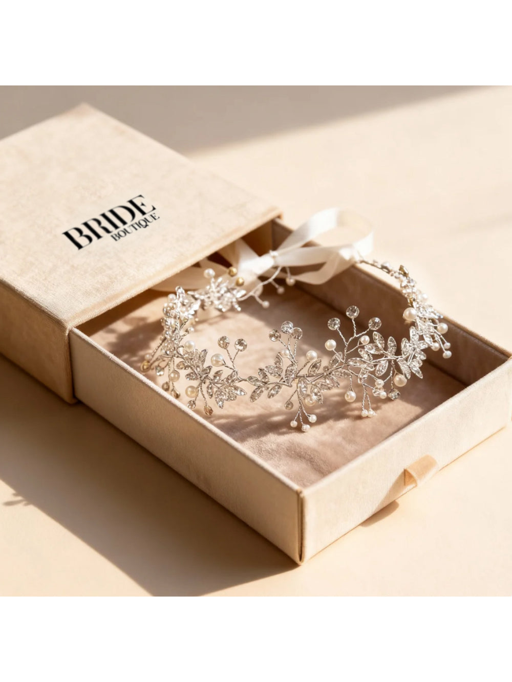 Grinalda de Noiva Arranjo Monique Bride Boutique