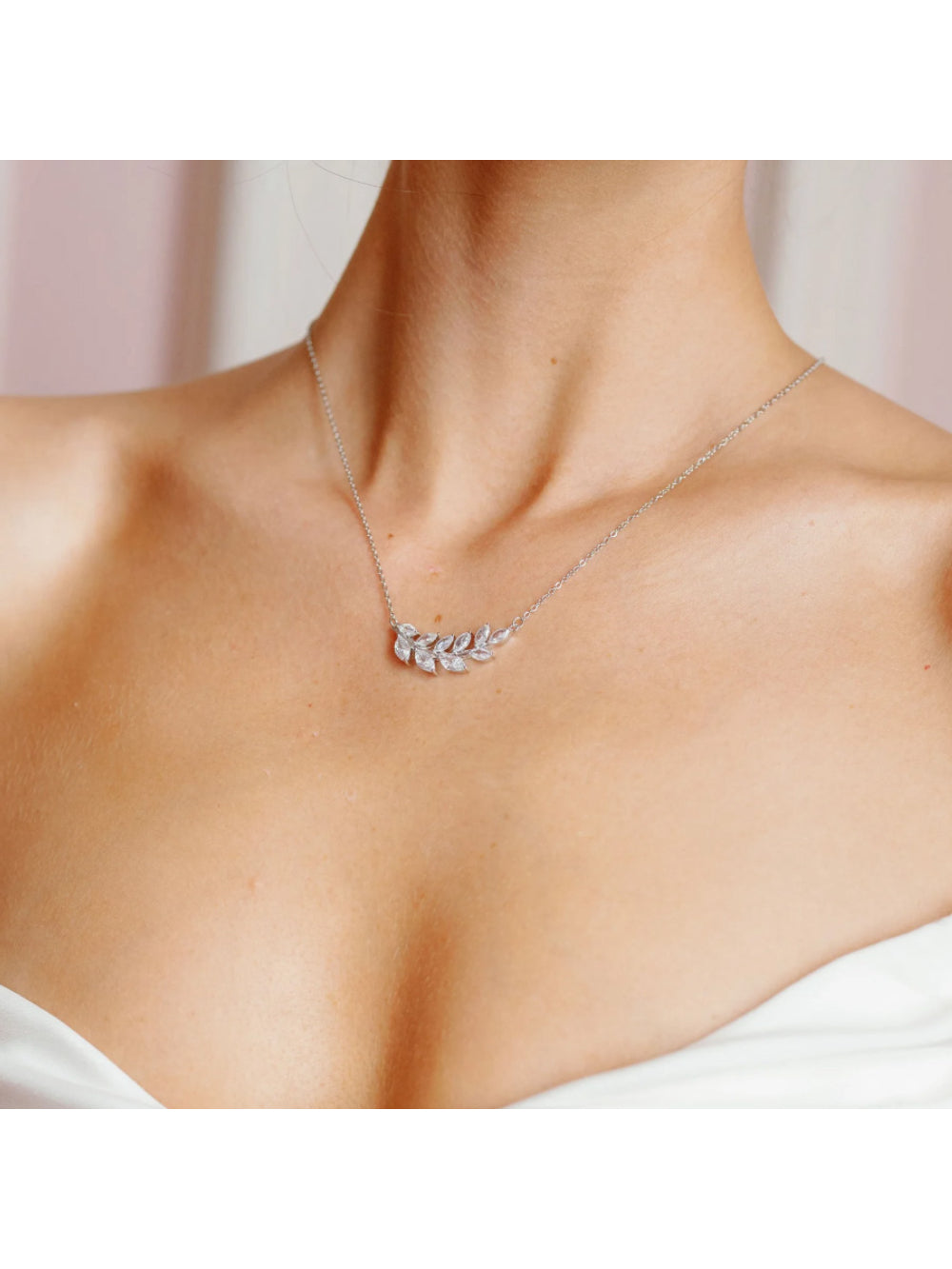Choker Flor de Zircônia Bride Boutique