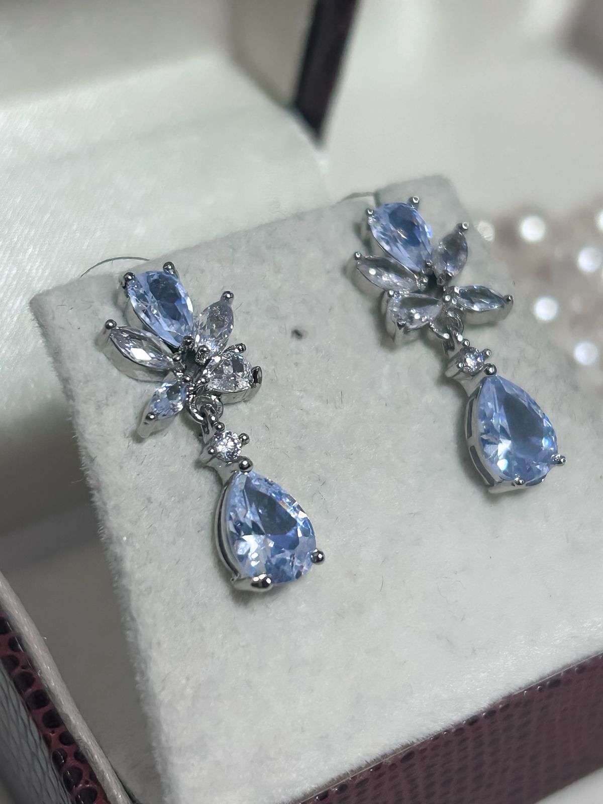 Brinco de Noiva e Festa Cristal Bride Boutique