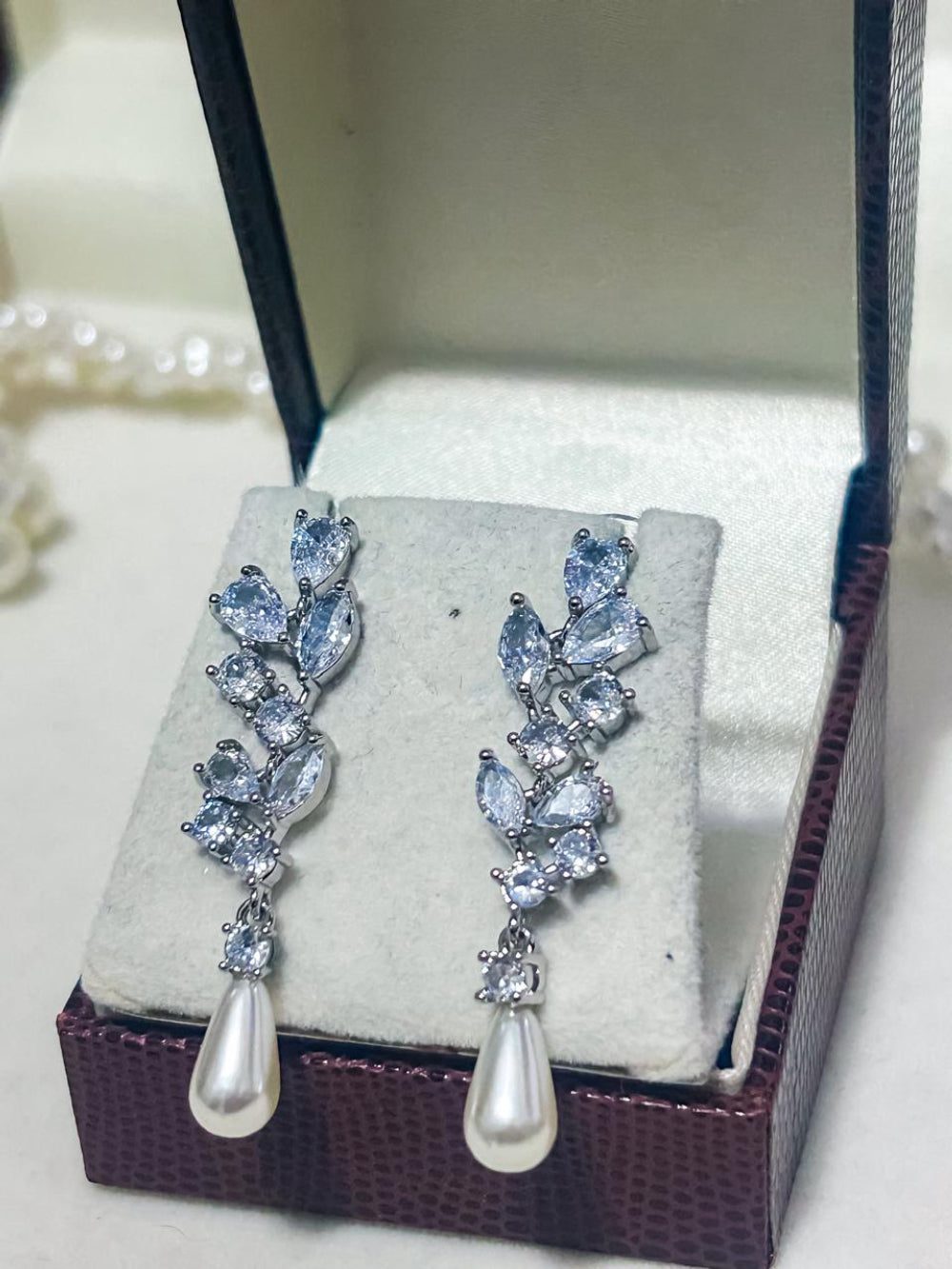 Brinco de Noiva Longo Zircônia e Perola Bride Boutique