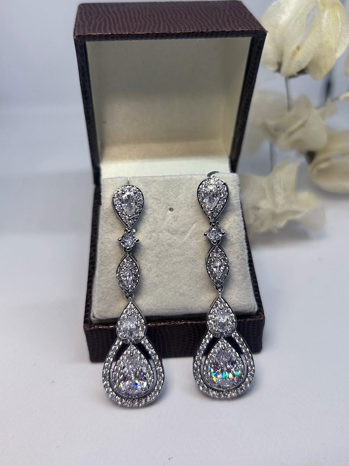 Brinco de Noiva e Festa Gotas de Zircônia Longo Bride Boutique