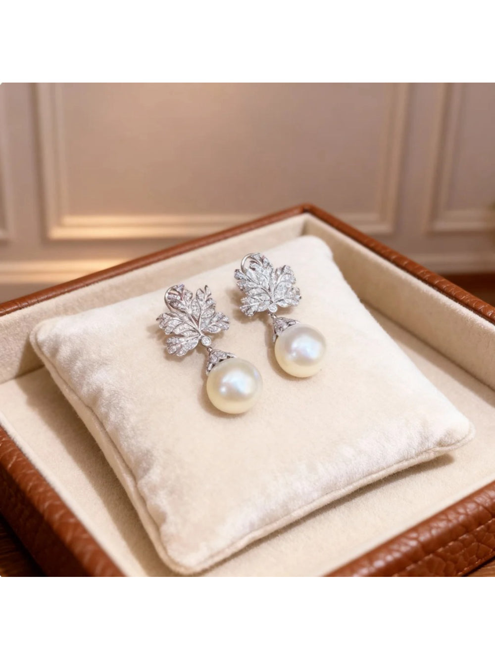 Brinco de Noiva Flor de Zircônia e Pérola Banho de rodio Bride Boutique