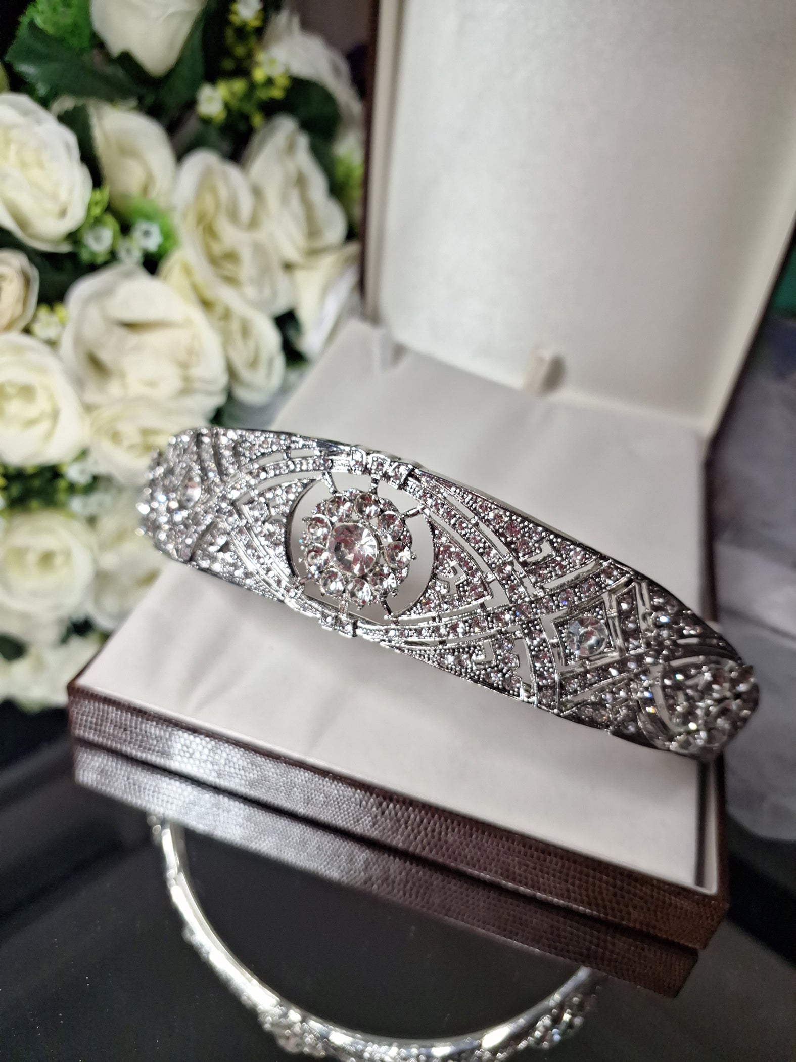 Coroa de Noiva Meghan Bride Boutique