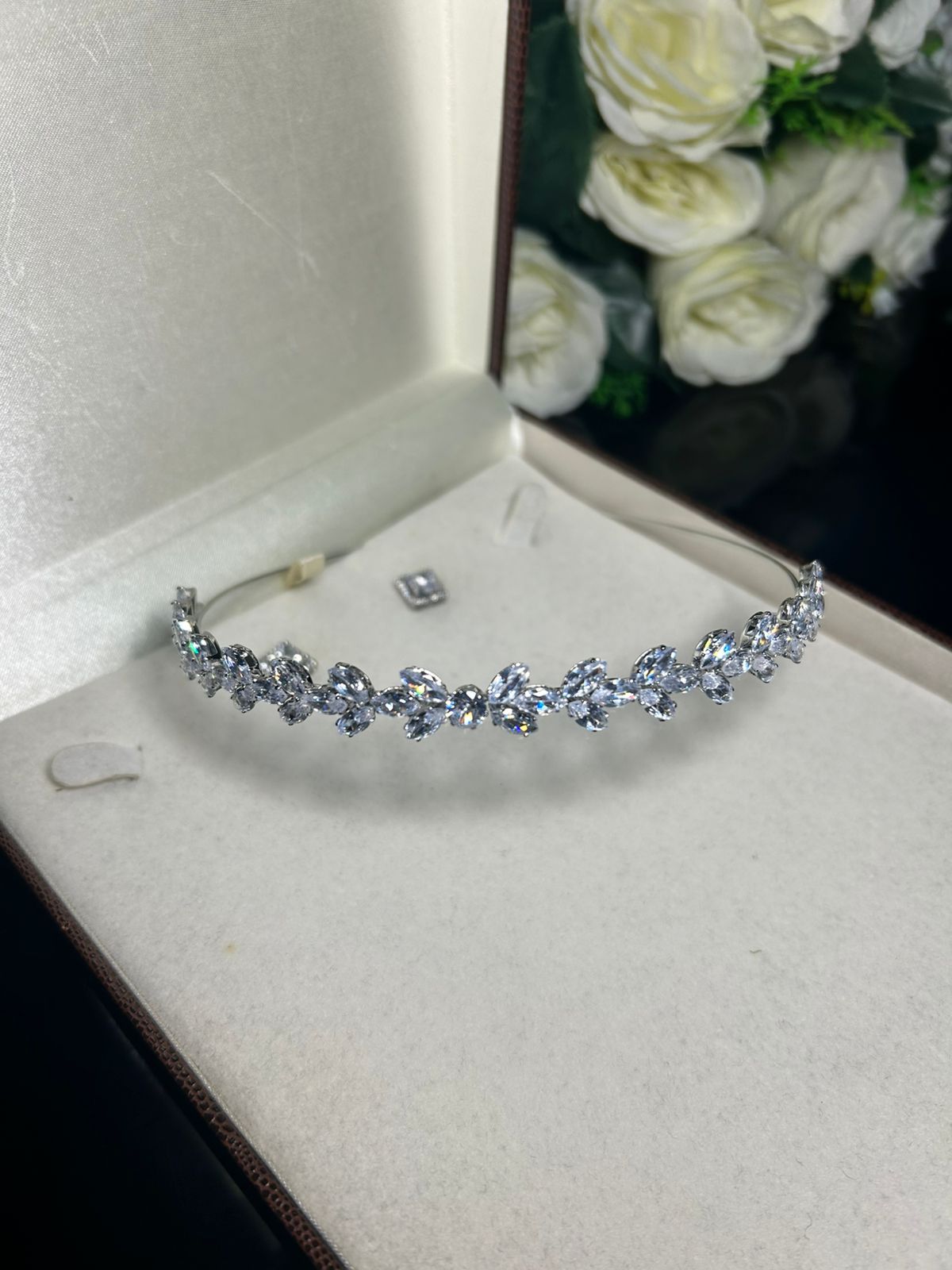 Tiara de Noiva Zircônia Maisie Bride Boutique