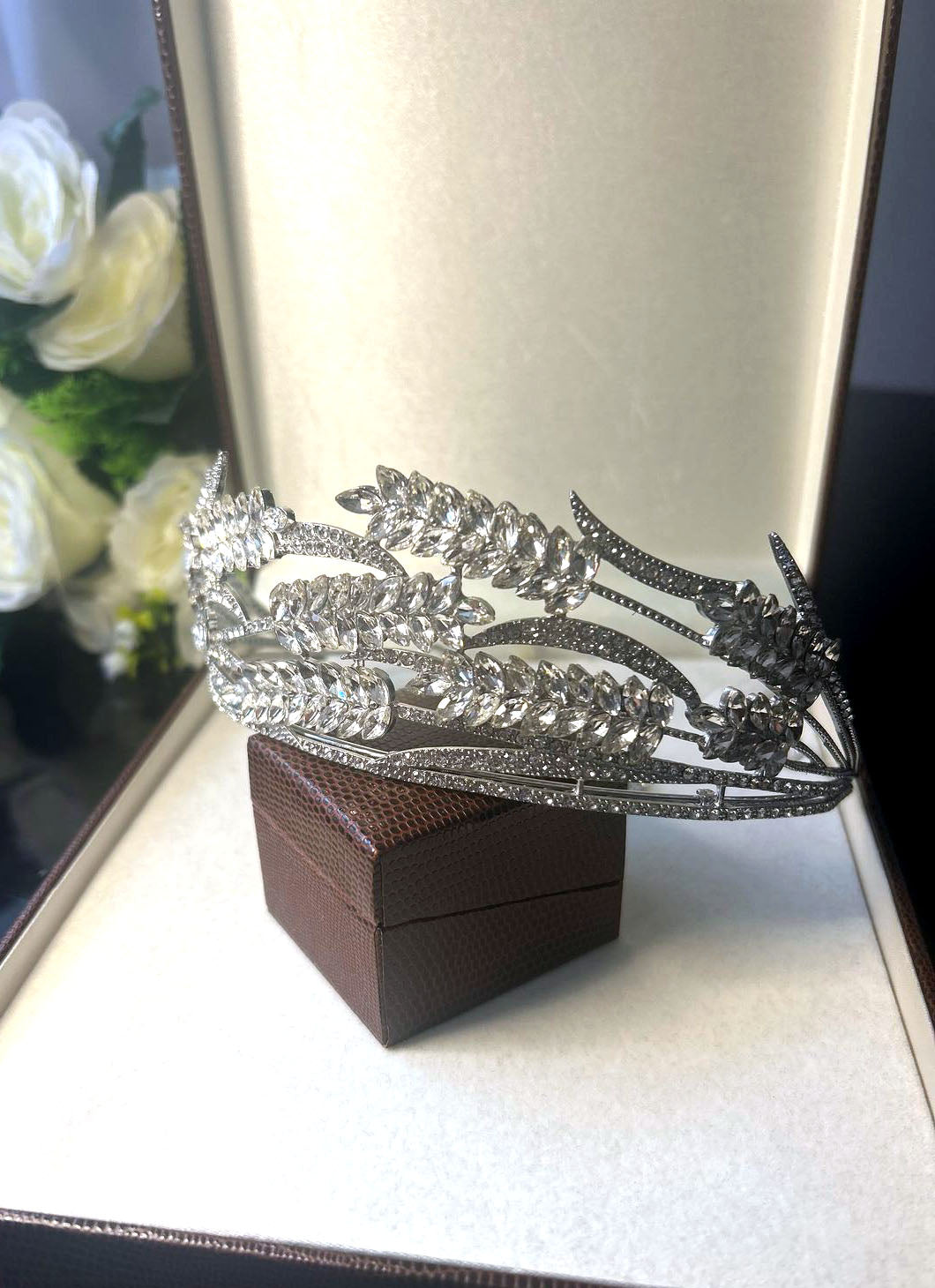 Coroa de Noiva Avalon Bride Boutique