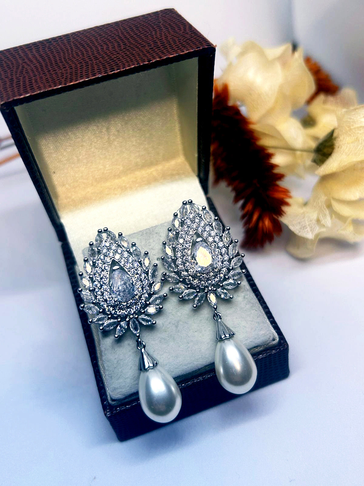 Brinco de Noiva e Festa Luxo Perola Bride Boutique