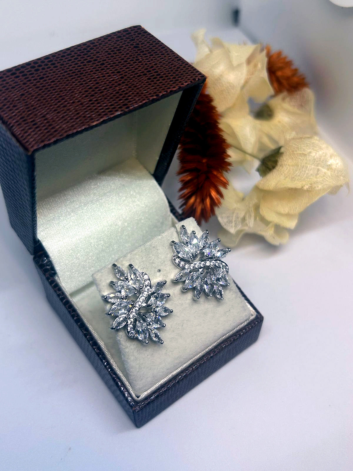 Brinco de Noiva e Festa Navete Aliz Bride Boutique