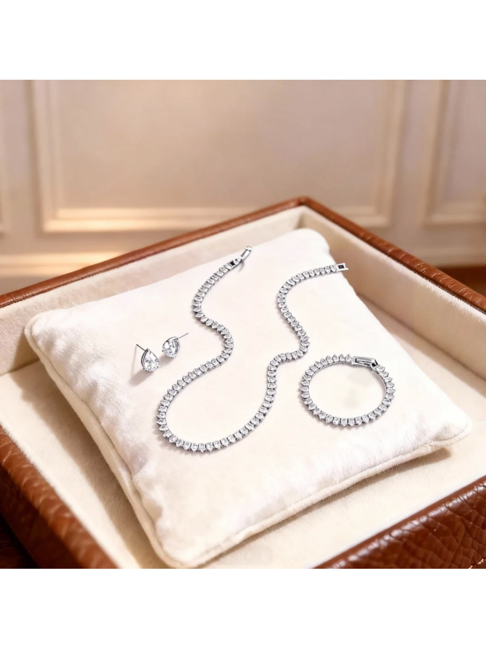 Conjunto de Joias Riviera Colar, Brincos e Pulseira Livia Bride Boutique