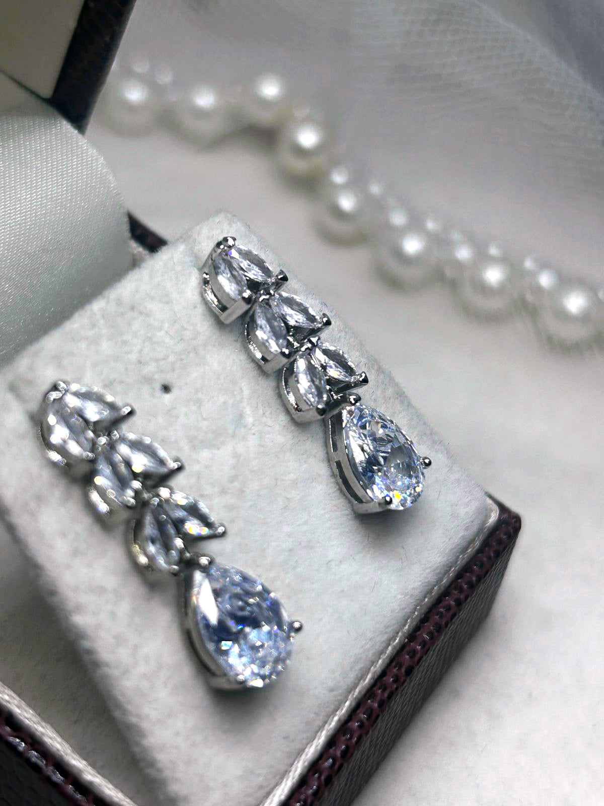 Brinco de Noiva Folhas de Zircônia Emma Bride Boutique