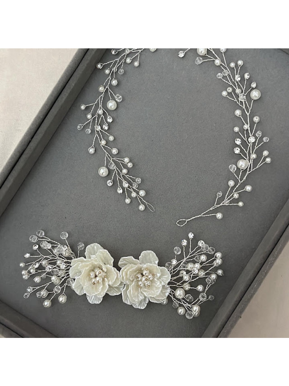 Conjunto de Tiara e Pente de Flores Pri Grinaldas