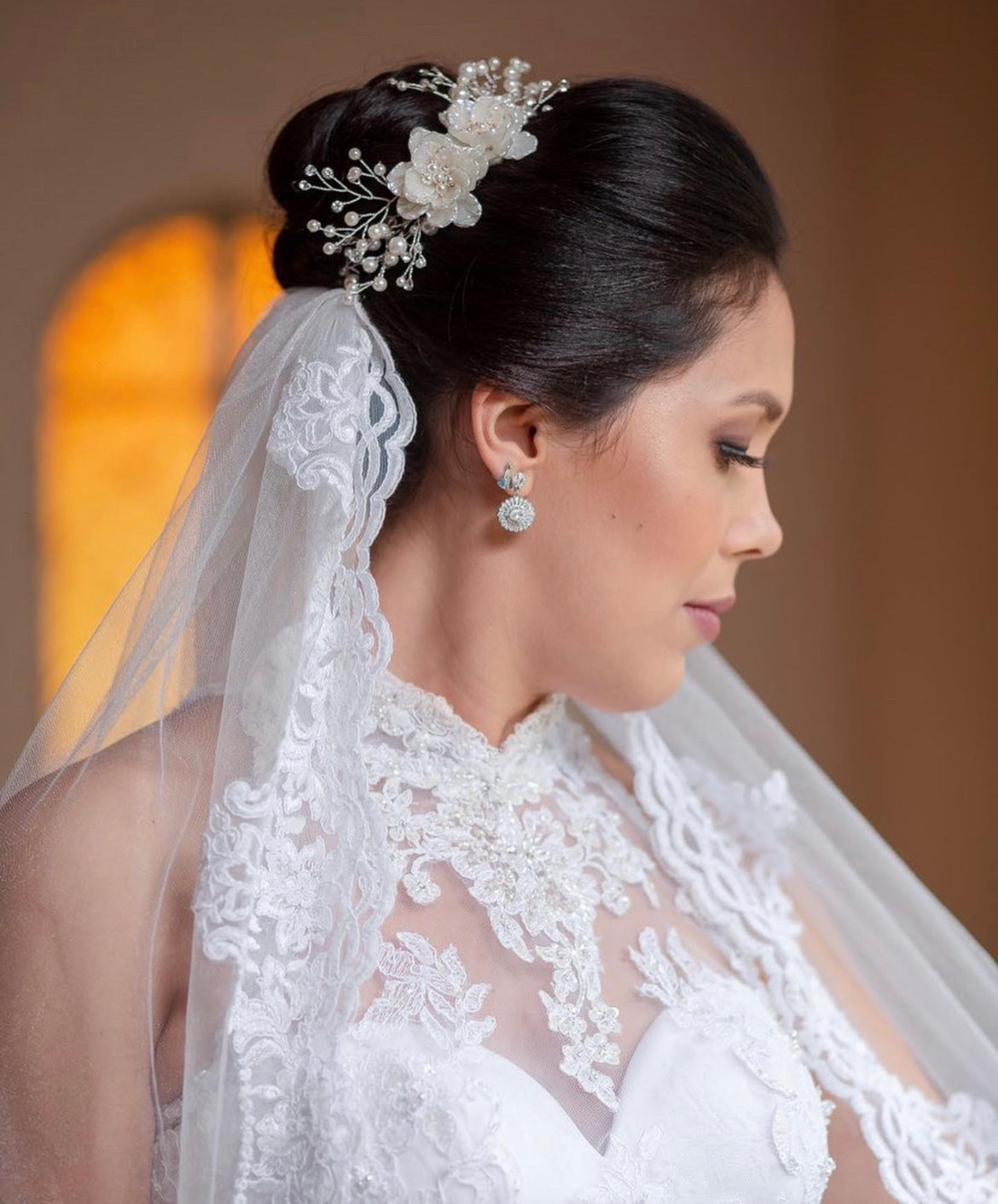 Conjunto de Tiara e Pente de Flores Pri Grinaldas