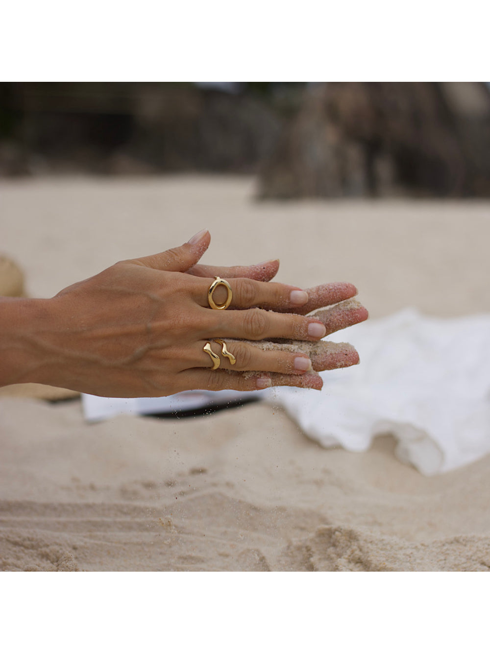 ANEL ABSTRATO ABERTO REGULÁVEL