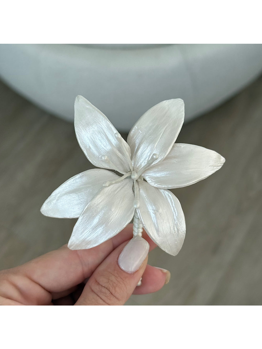 GRINALDA FLOR LÍRIO PORCELANA