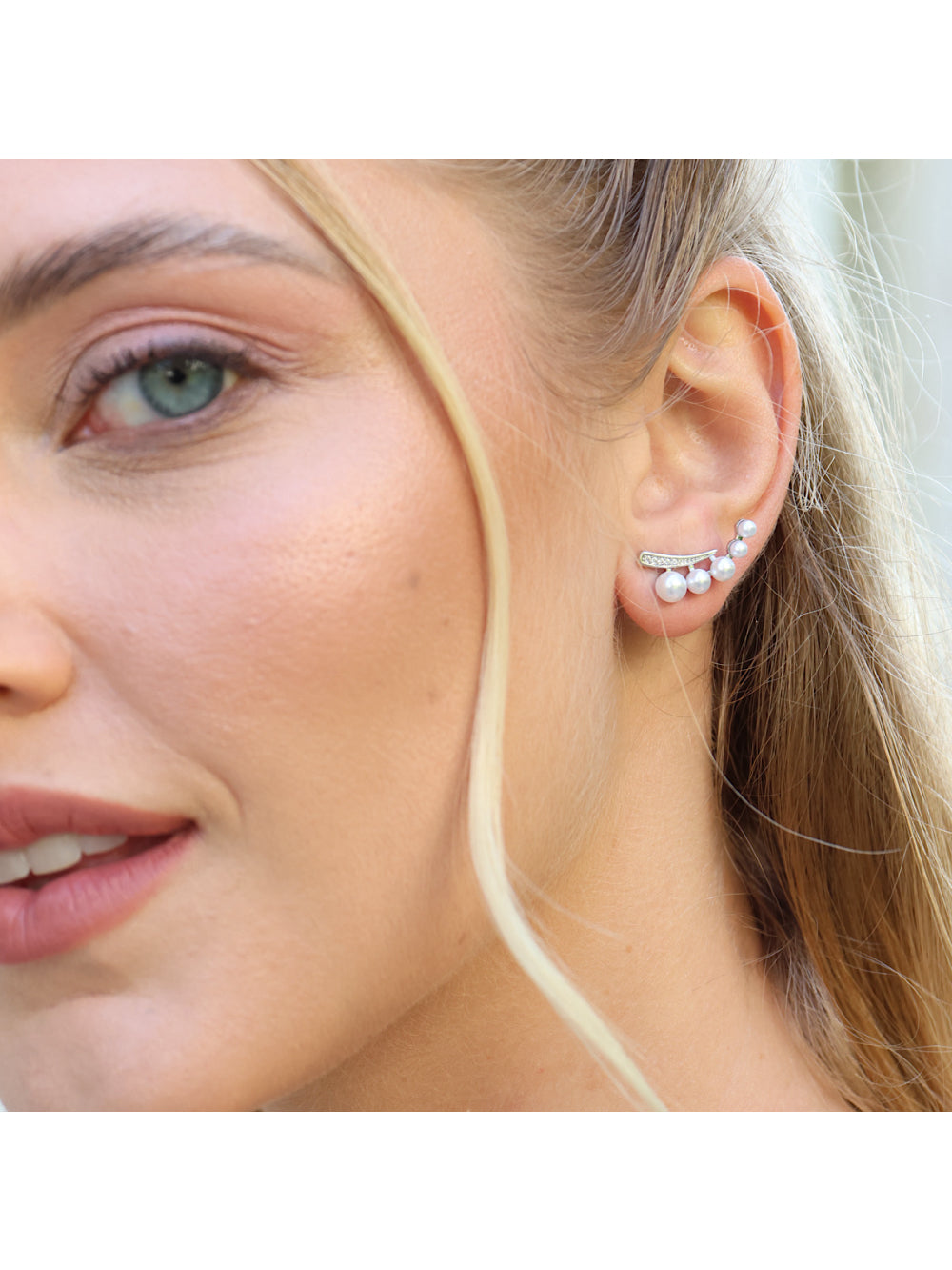 EAR CUFF NOIVA PÉROLAS E CRISTAIS KENDALL