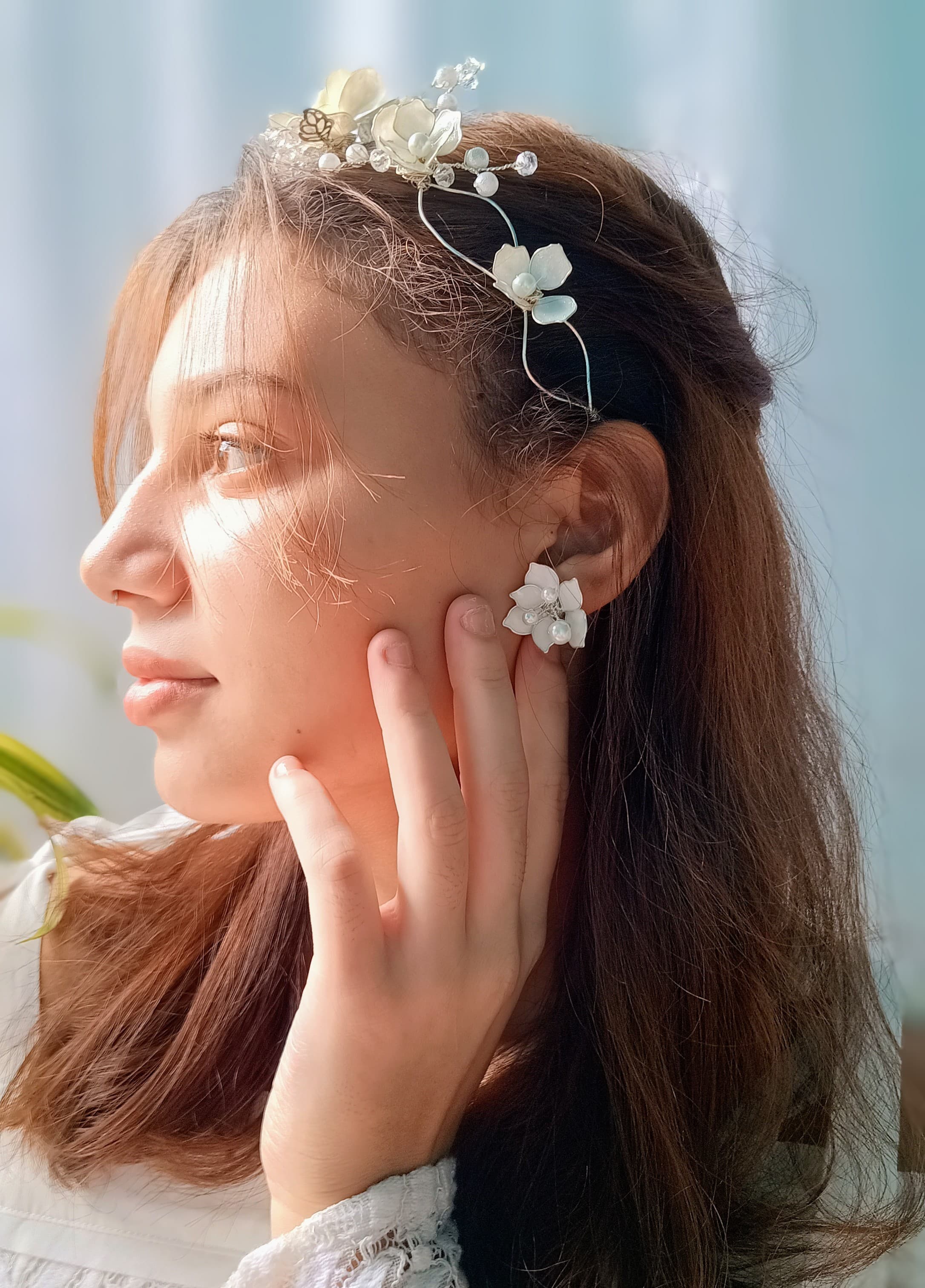 Brinco Orquídeas Pérolas Fios de Noiva