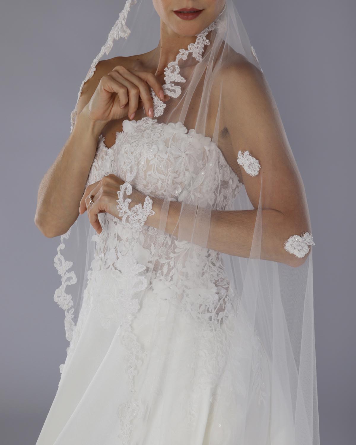 Mantilha Noiva Longa Tule Renda Flores Brigitte Esposar