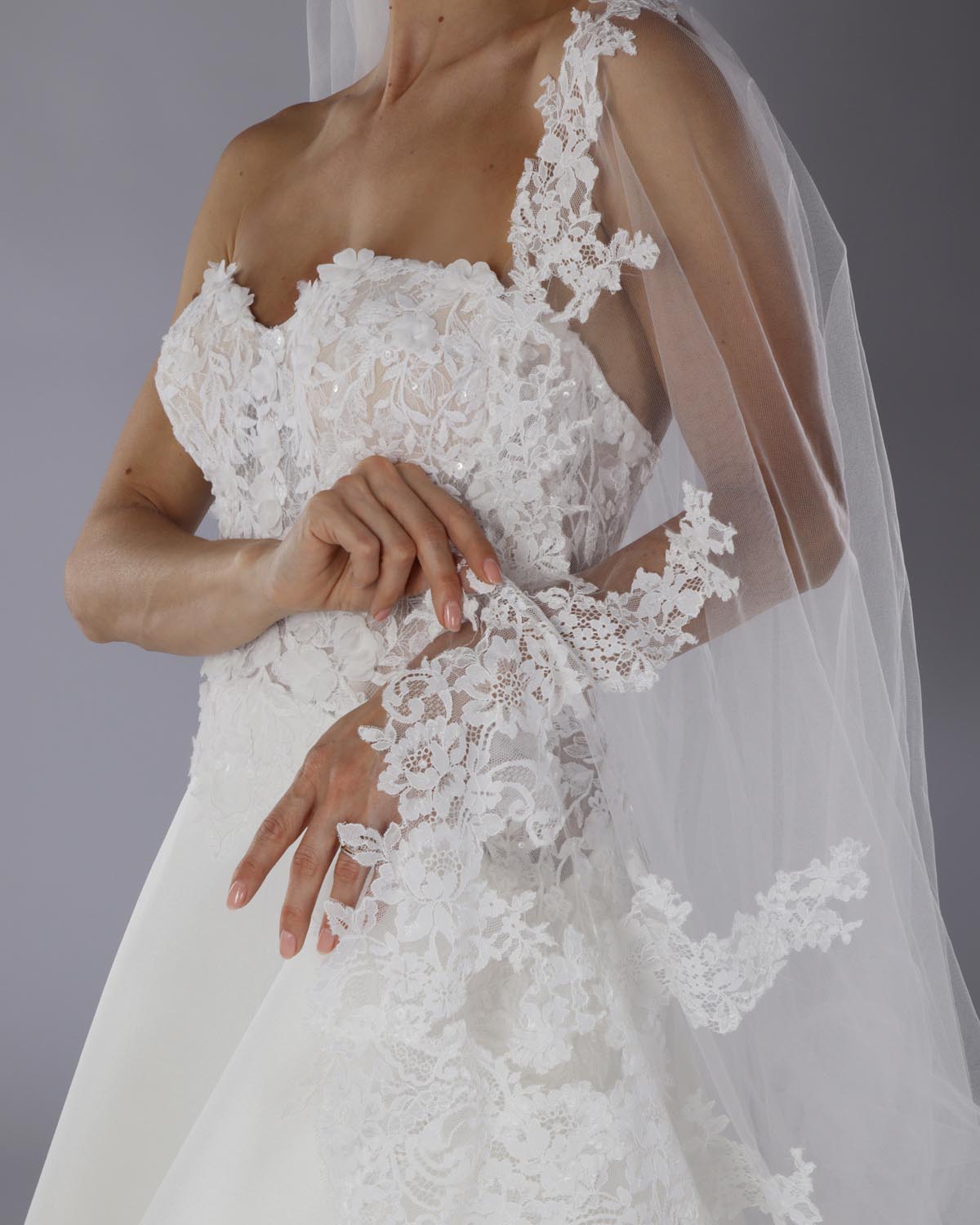 Mantilha Noiva Longa Renda Chantilly Priscila Esposar