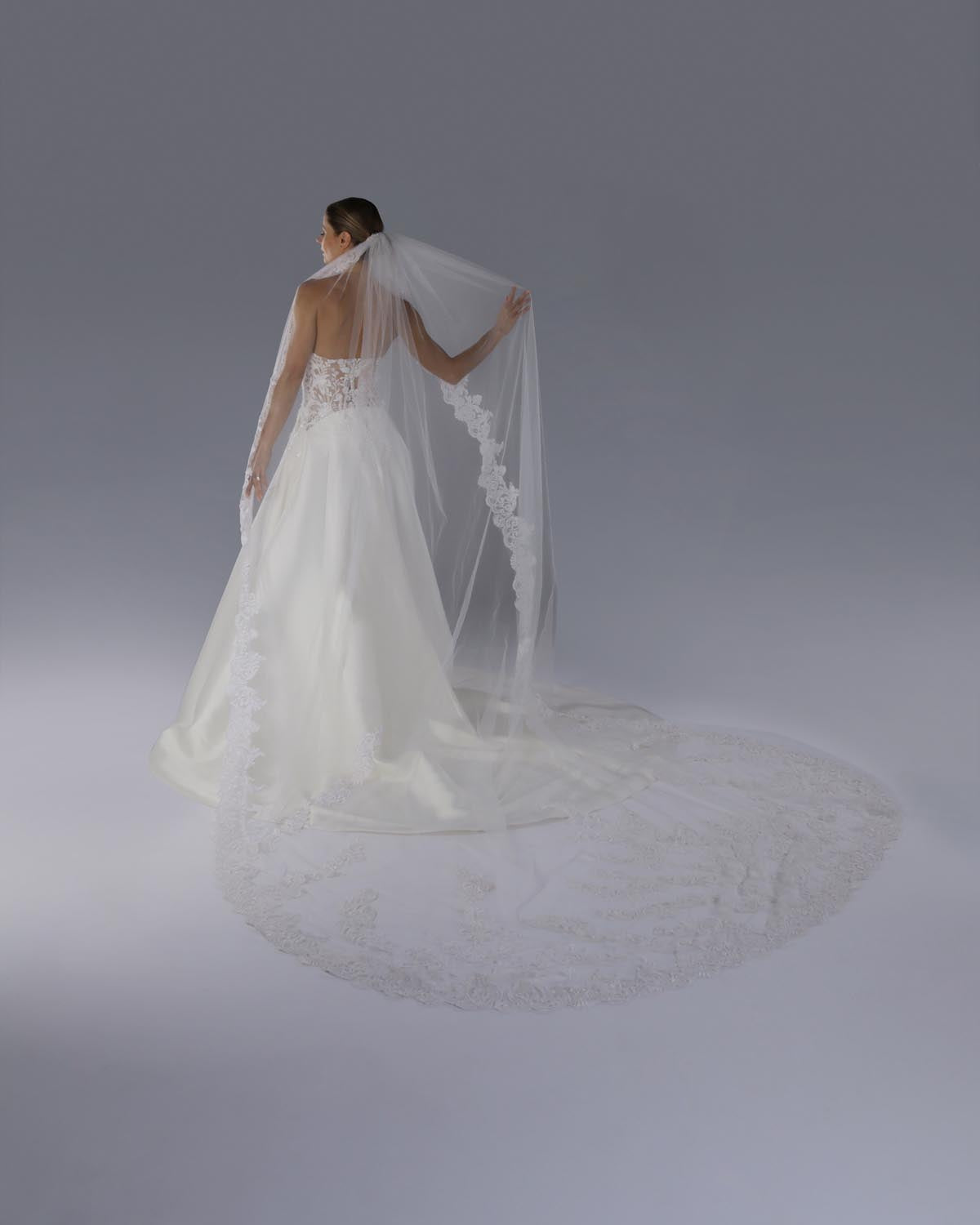 Mantilha Noiva Longa Renda Seda Arabesco Sonique Esposar