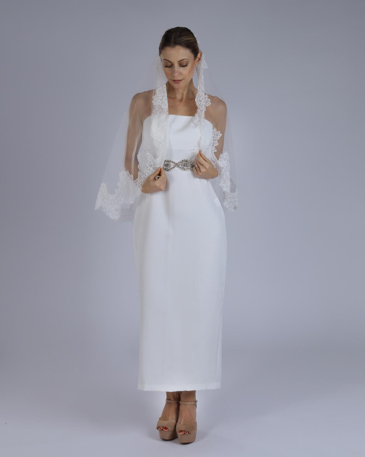 Mantilha Noiva Curta Tule Renda Chantilly Conceição Esposar