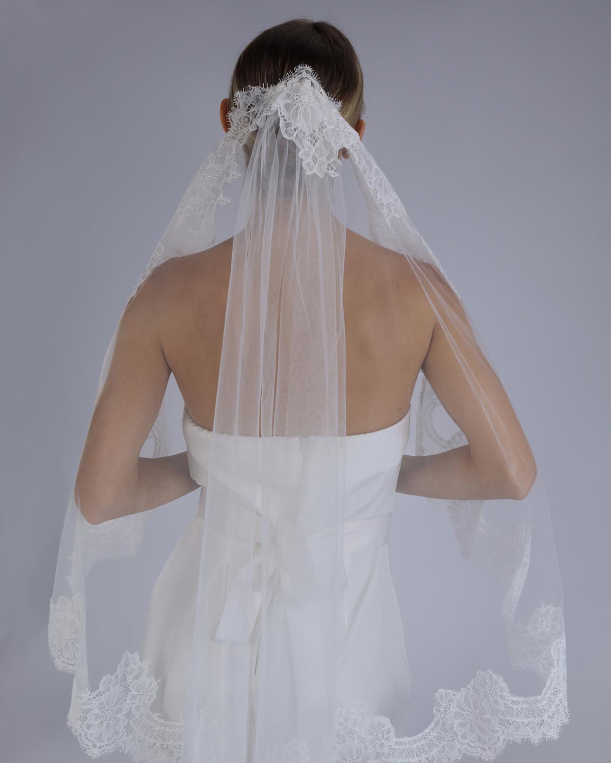 Mantilha Noiva Curta Tule Renda Chantilly Conceição Esposar