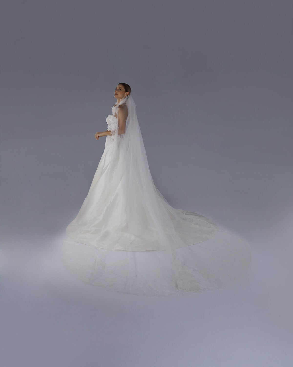 Mantilha Noiva Longa Renda Chantilly Verona Off White Esposar