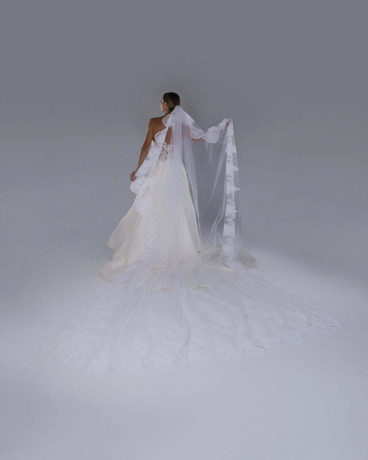 Mantilha Noiva Longa Renda Chantilly Venice Esposar