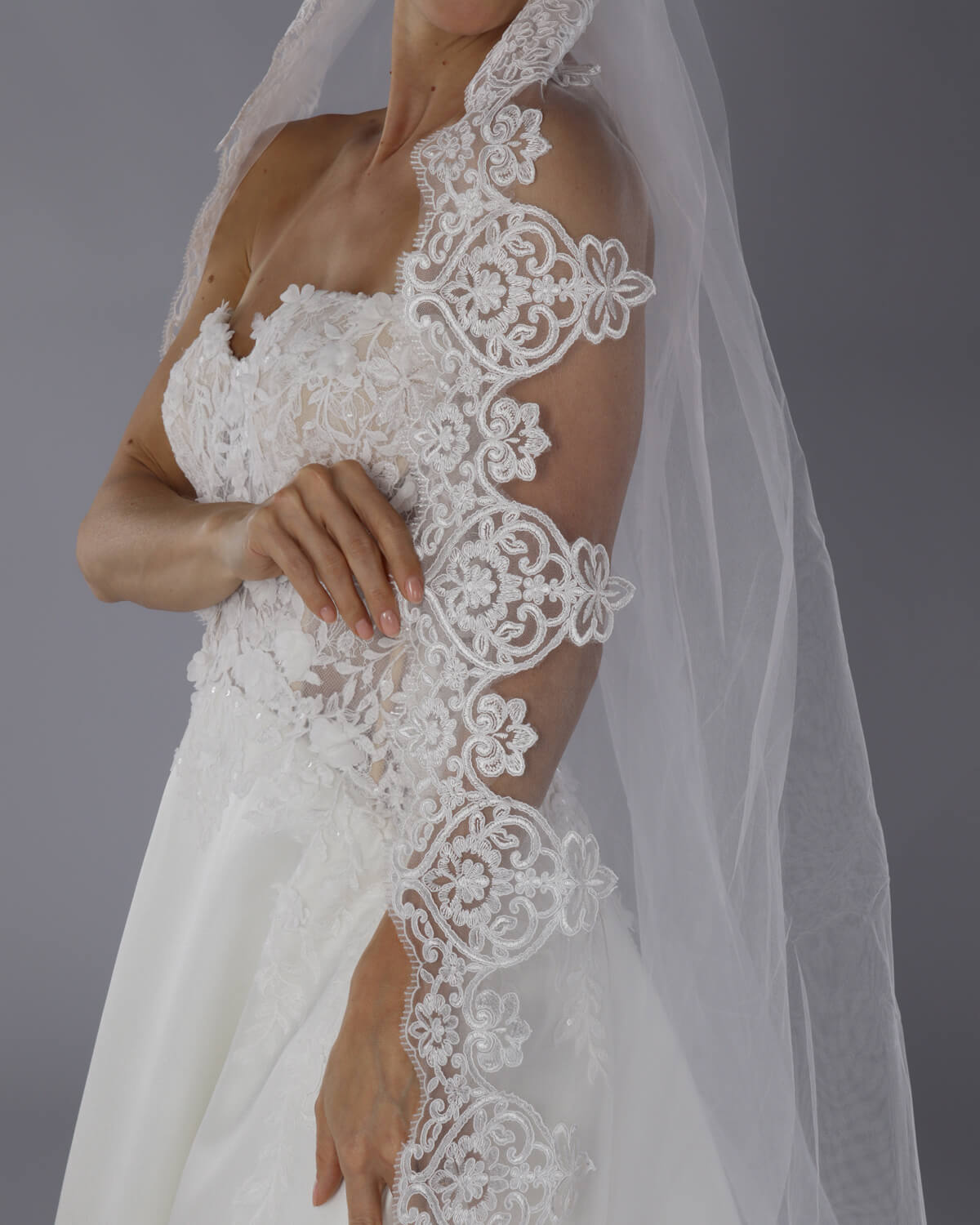Mantilha Noiva Longa Renda Chantilly Venice Esposar