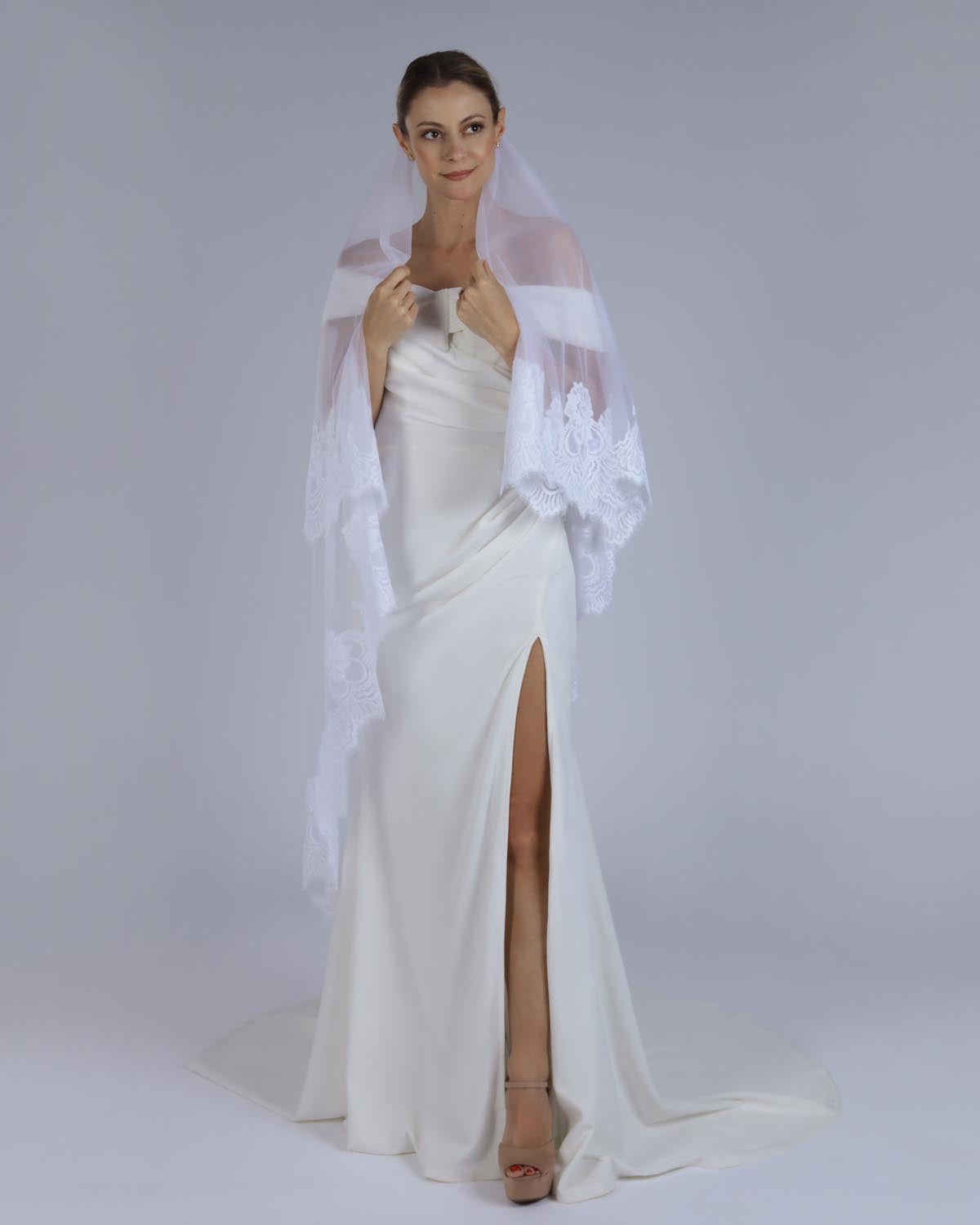 Mantilha Noiva Média Tule Renda Chantilly Toscana Esposar