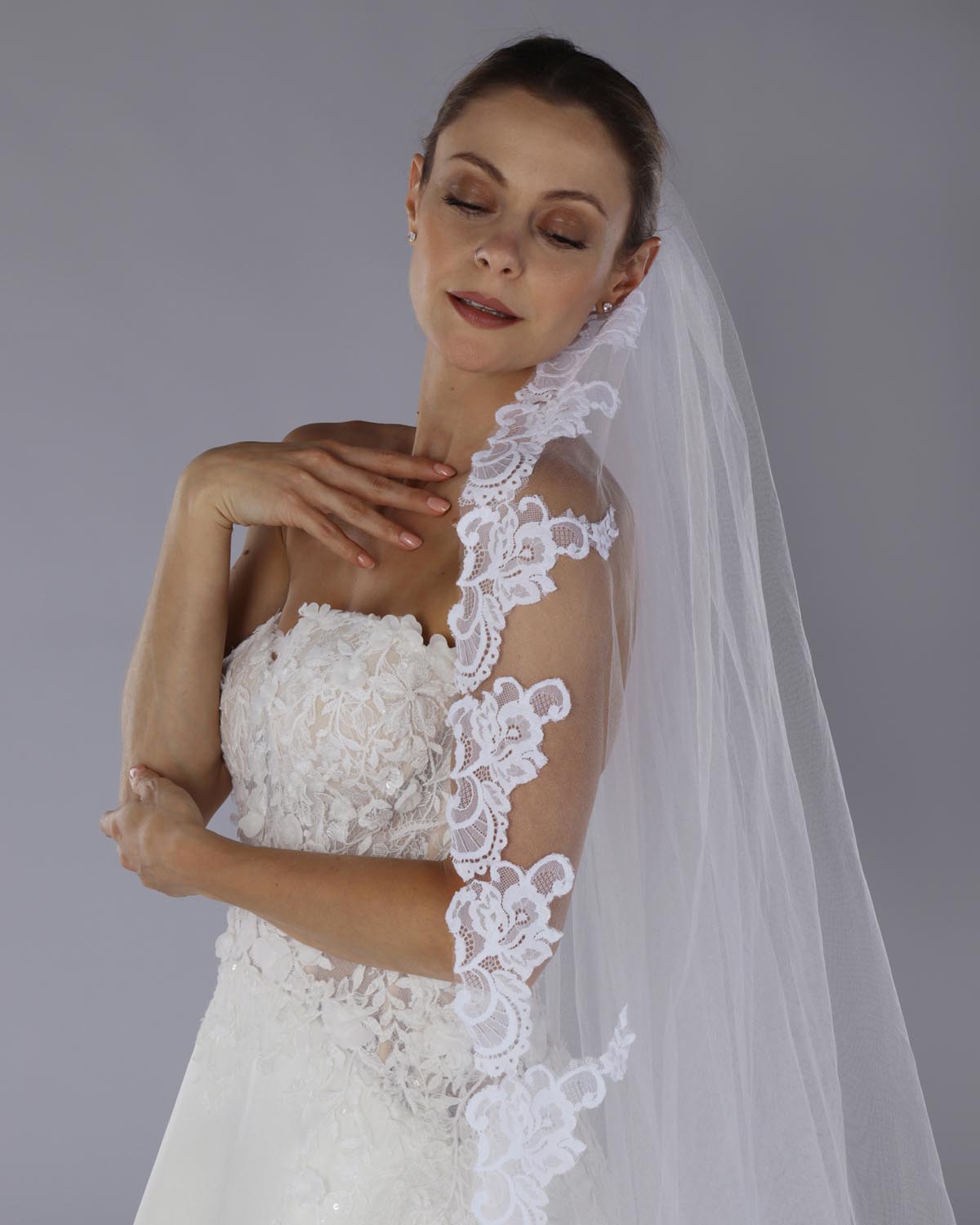 Mantilha Noiva Longa Tule Renda Chantilly Cristy Esposar