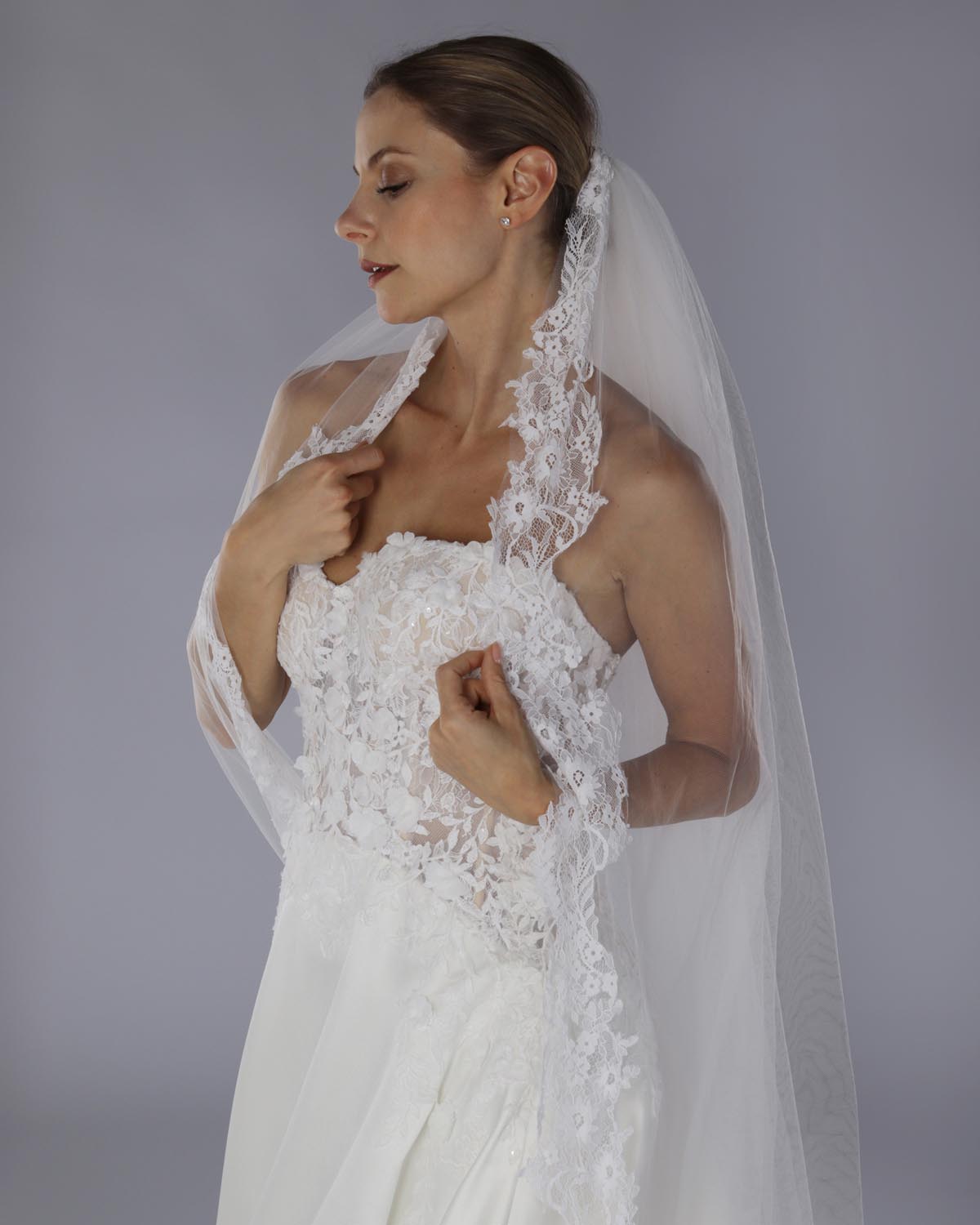 Mantilha Noiva Longa Renda Chantilly Rosalina Esposar