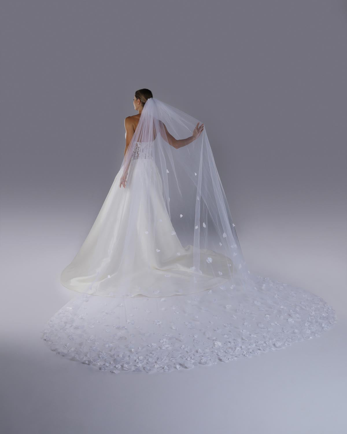 Mantilha Noiva Longa Tule Flores 3D Roseny Esposar