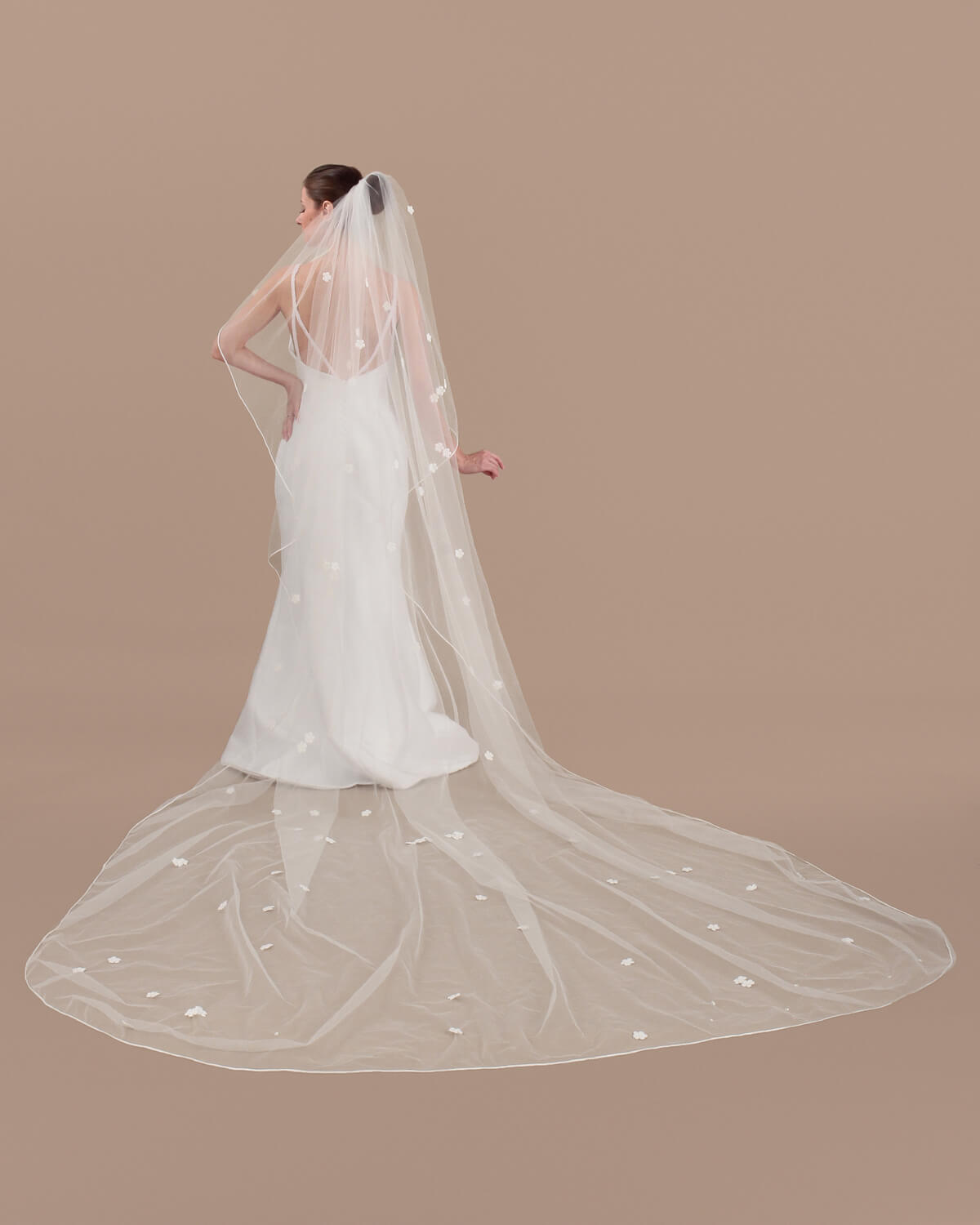 Véu de Noiva Longo Jaques Tule Francâs Off White Esposar