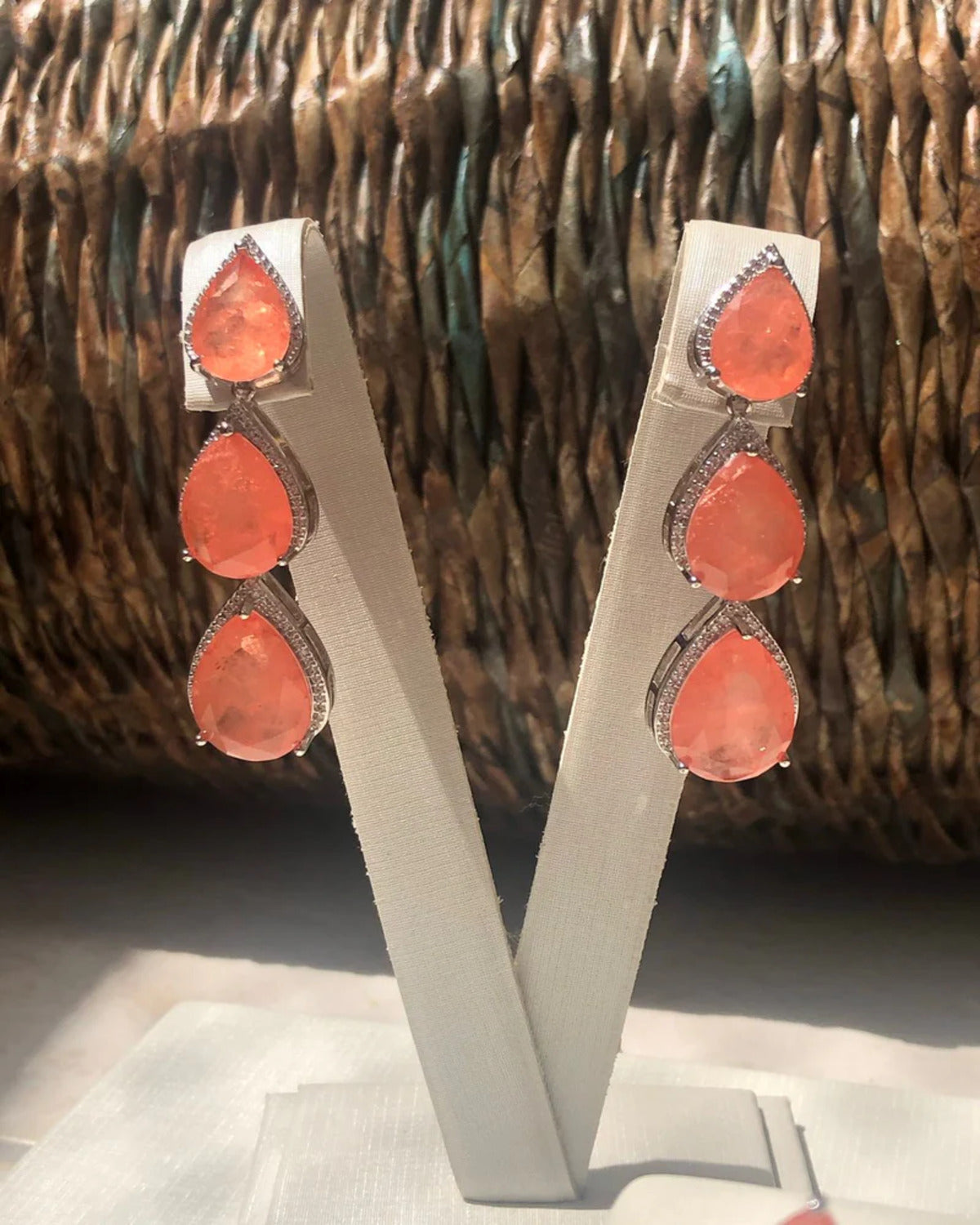 Brinco de Festa Gota Laranja Adrian Leite Jóias