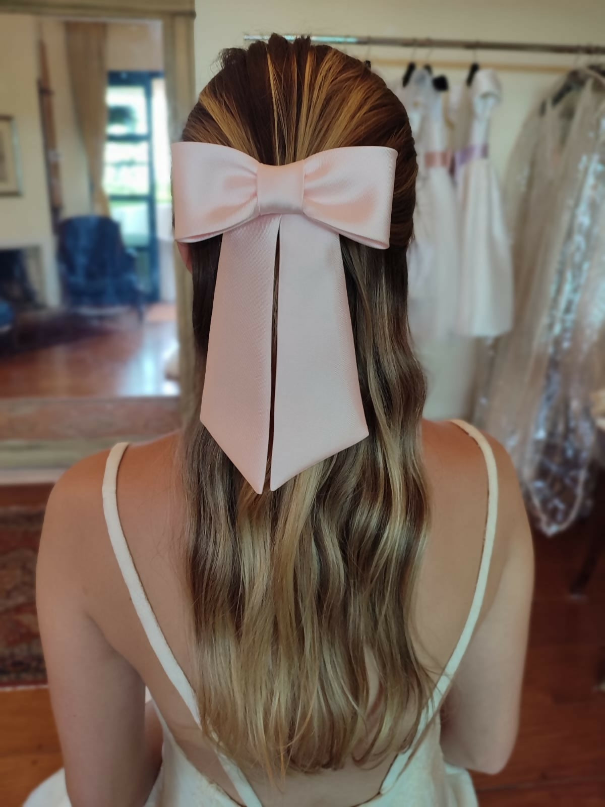 Laço de Cabelo Para Damas de Honra Maria Cereja