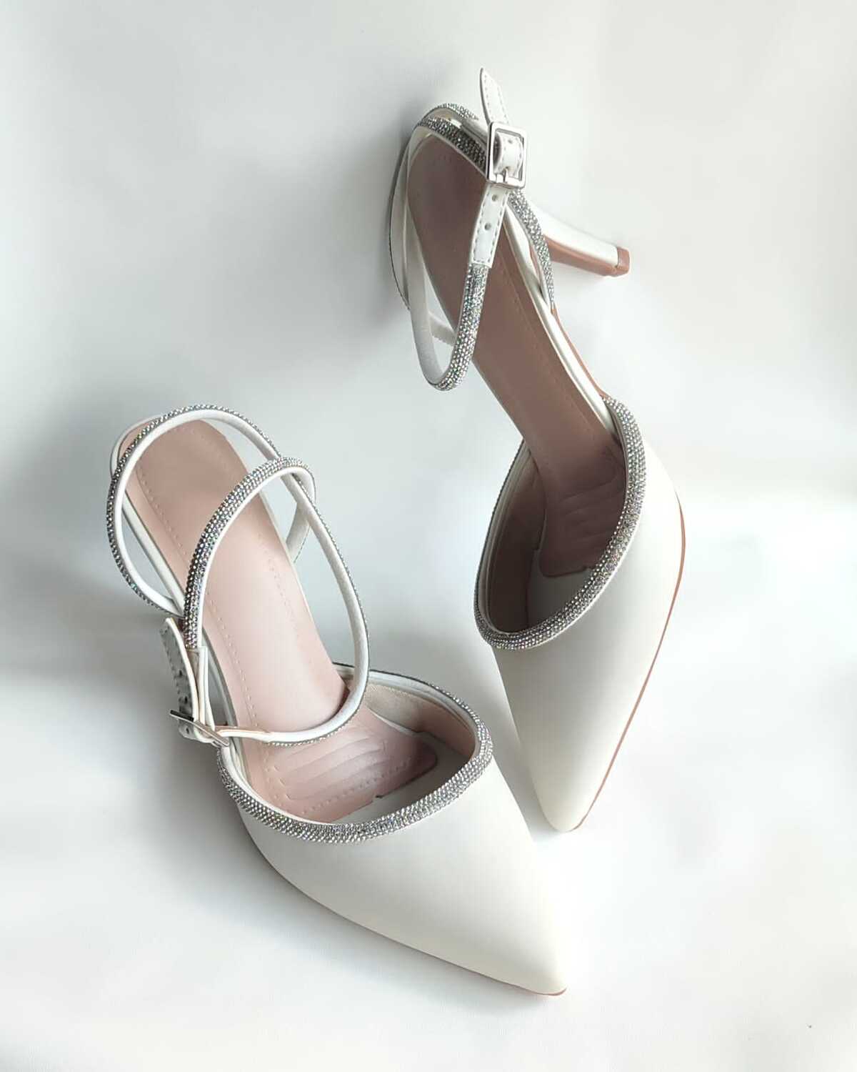 Scarpin de Noiva Ariel Manuzita Calçados
