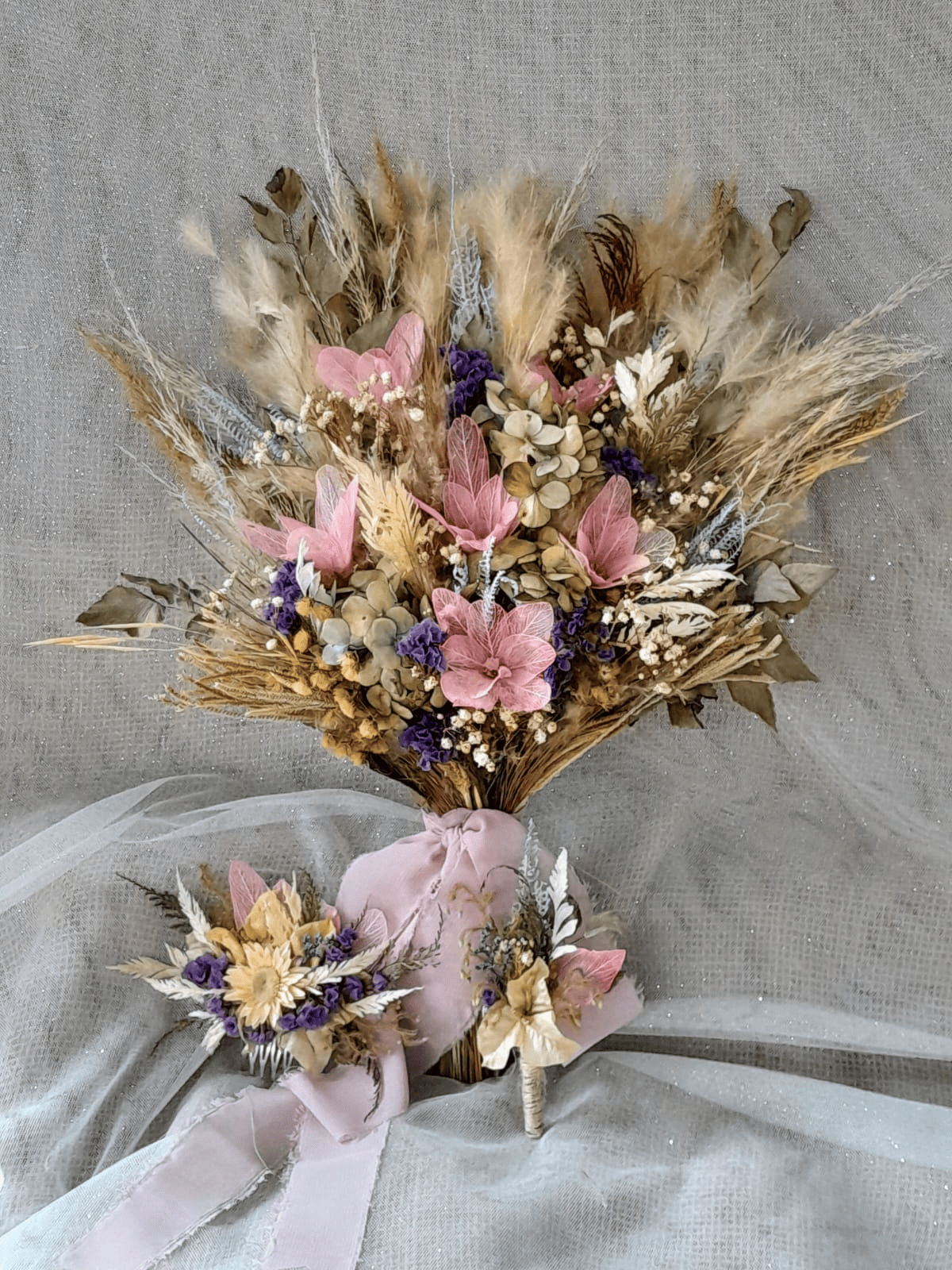 Kit Buquê de Noiva e Grinalda Buquês Flores e Plumas