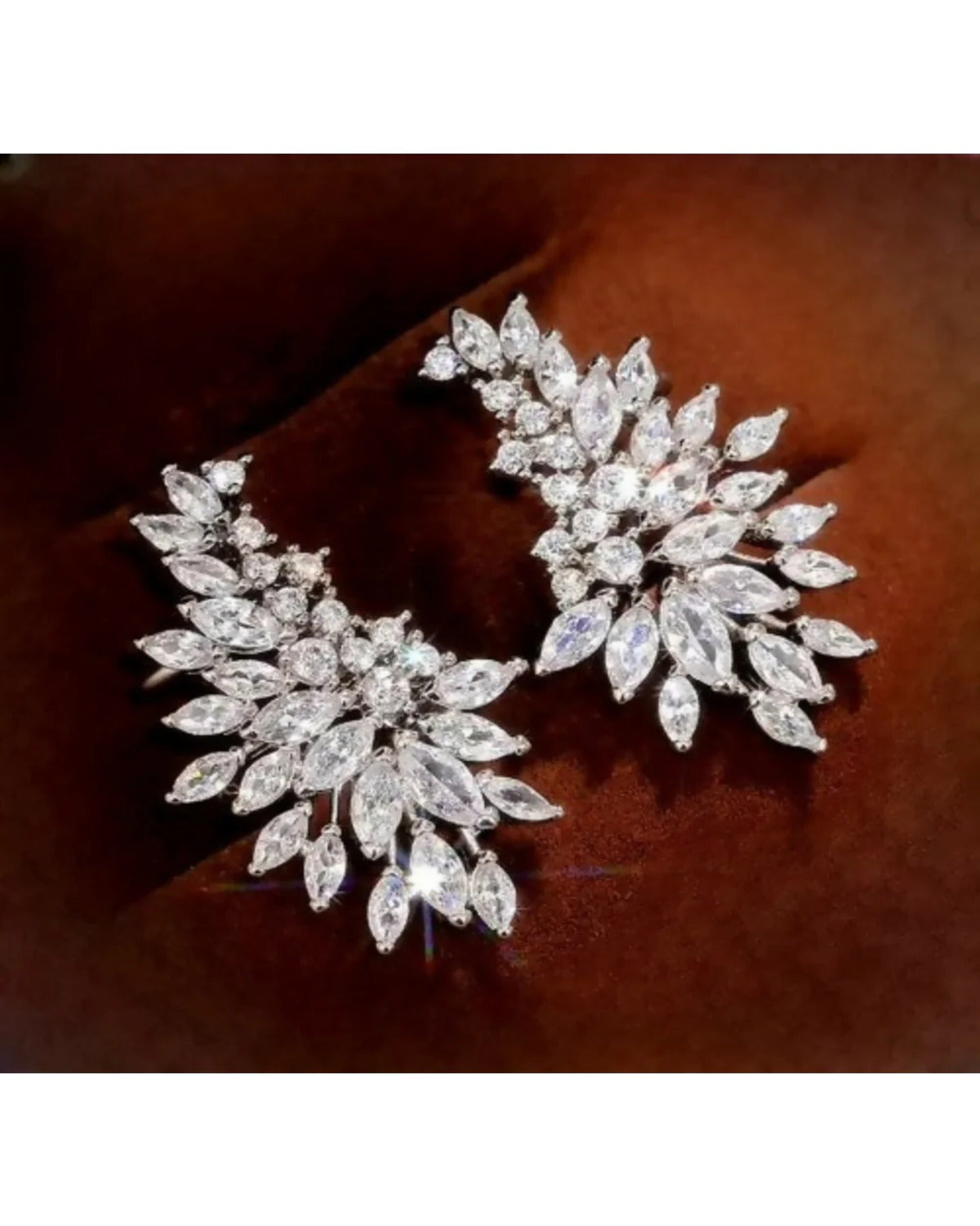 Brinco Orvalho Narcisa Acessórios