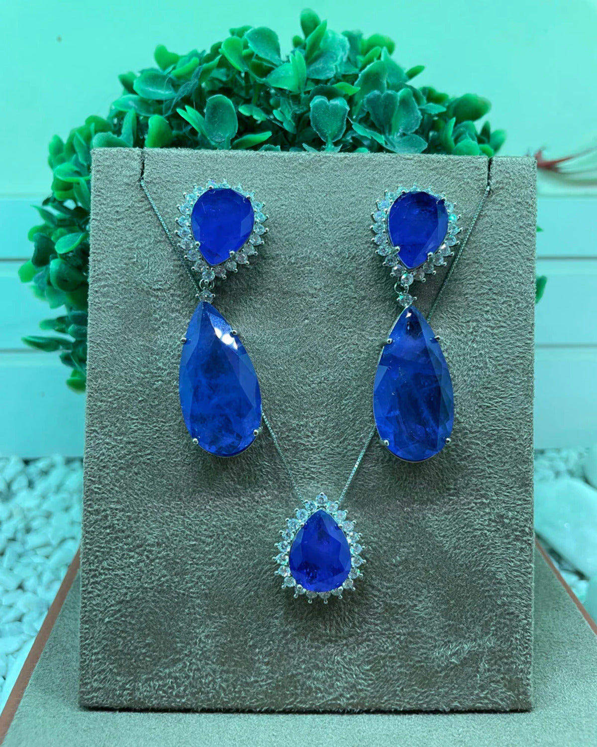 Conjunto de Festa Gota Roxo Adriana Leite Jóias